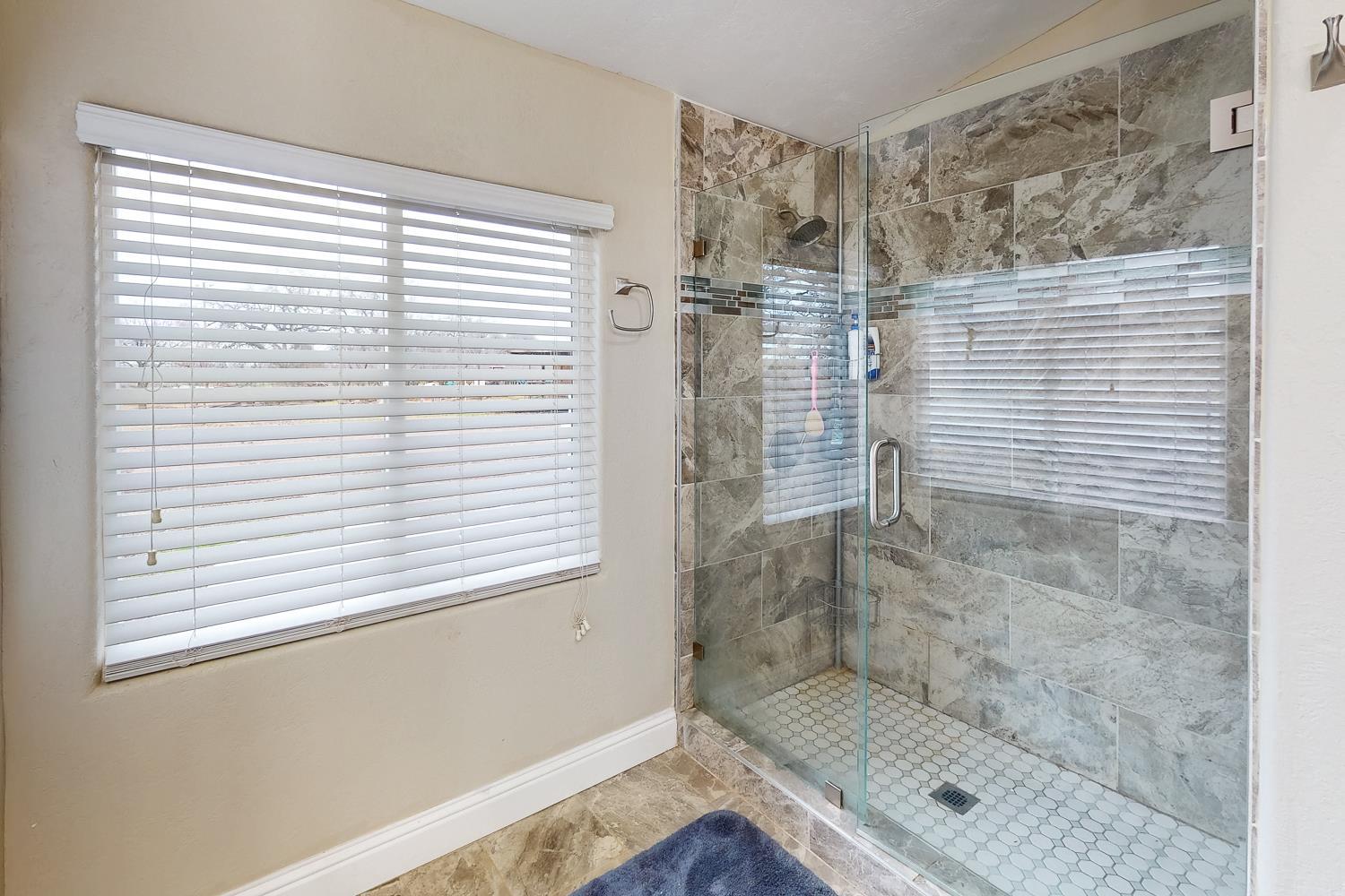 Oroville, California, 95966, United States, 2 Bedrooms Bedrooms, ,2 BathroomsBathrooms,Residential,For Sale,2008173