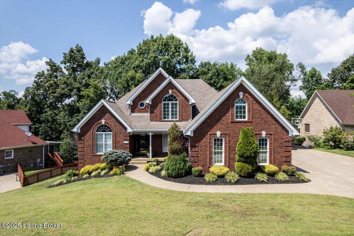 Louisville, Kentucky, 40214, United States, 4 Bedrooms Bedrooms, ,4 BathroomsBathrooms,Residential,For Sale,1911574