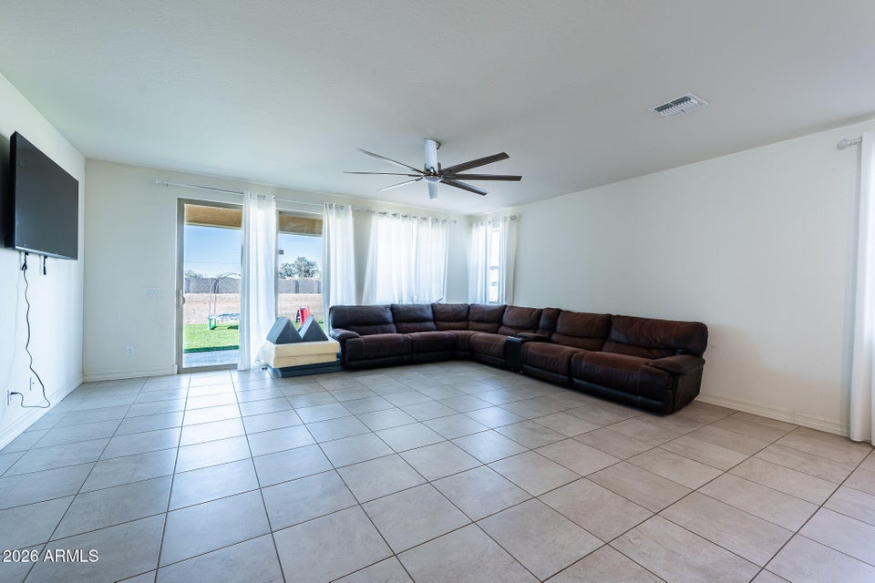 Wittmann, Arizona, 85361, United States, 3 Bedrooms Bedrooms, ,Residential,For Sale,2010818