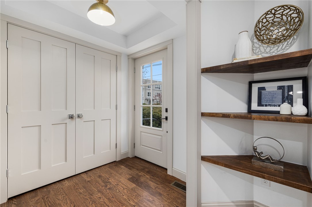 Providence, Rhode Island, 02906, United States, 4 Bedrooms Bedrooms, ,3 BathroomsBathrooms,Residential,For Sale,2000576