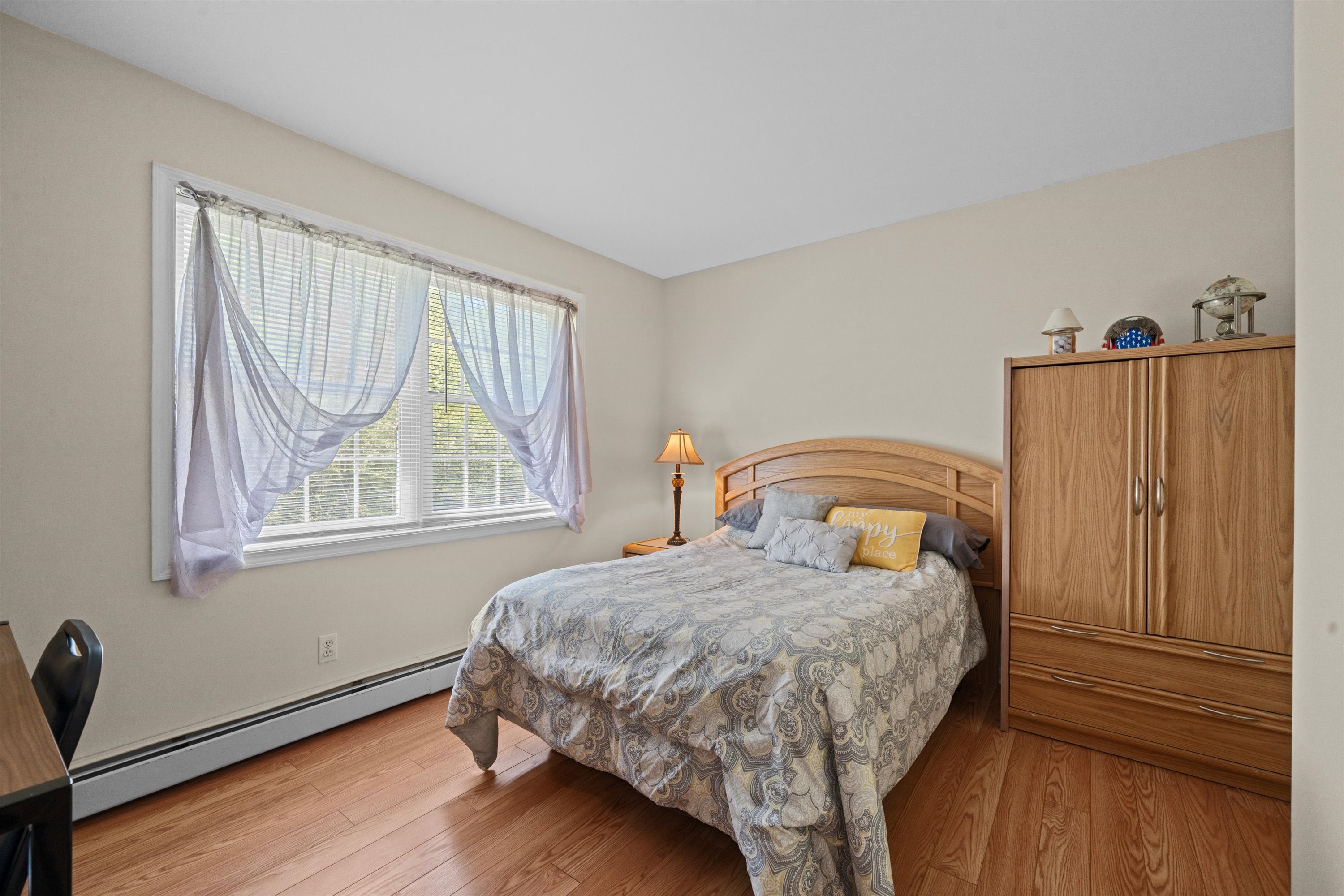 Middletown, New York, 10941, United States, 4 Bedrooms Bedrooms, ,3 BathroomsBathrooms,Residential,For Sale,1861085
