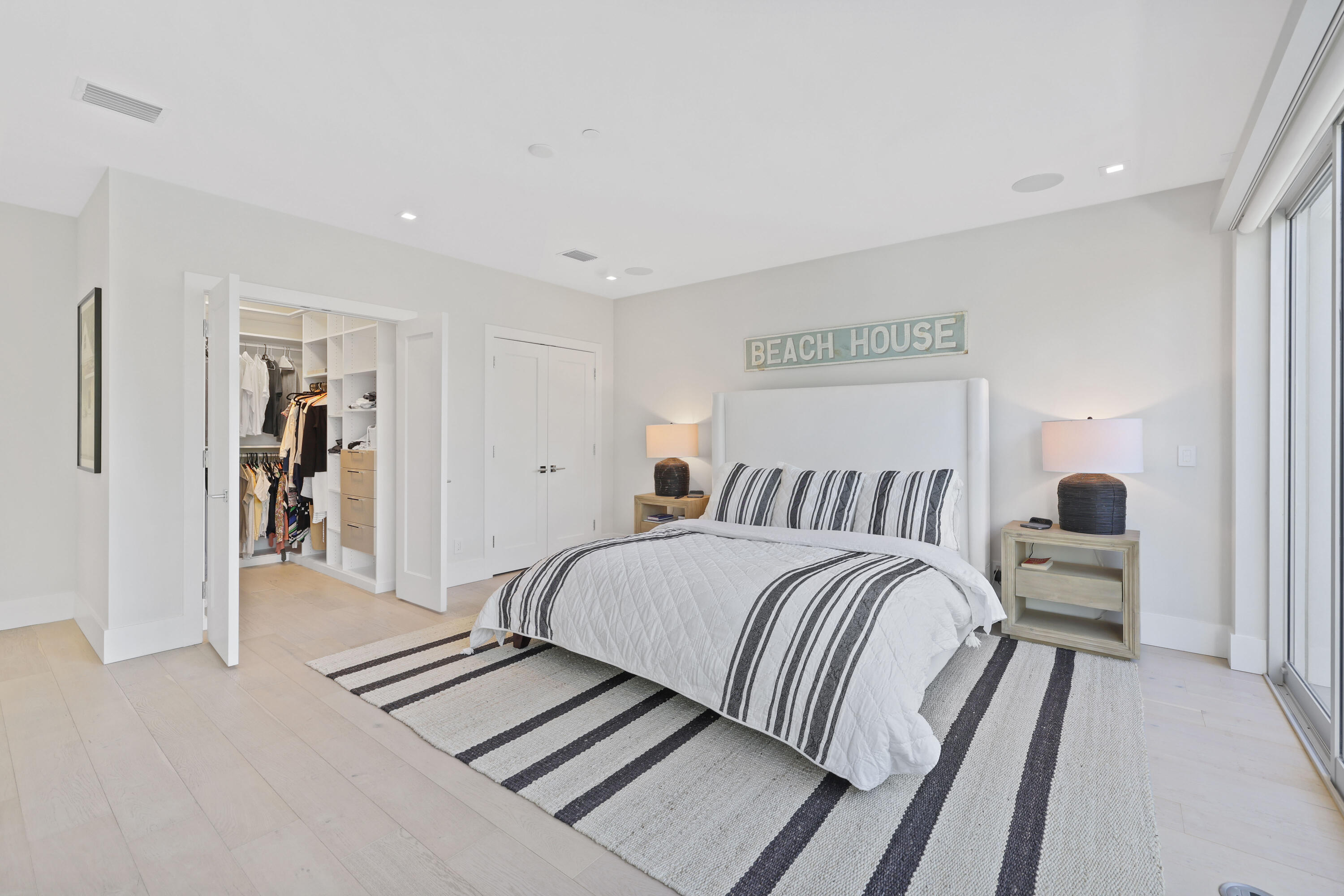 Delray Beach, Florida, 33483, United States, 3 Bedrooms Bedrooms, ,4 BathroomsBathrooms,Residential,For Sale,1940237