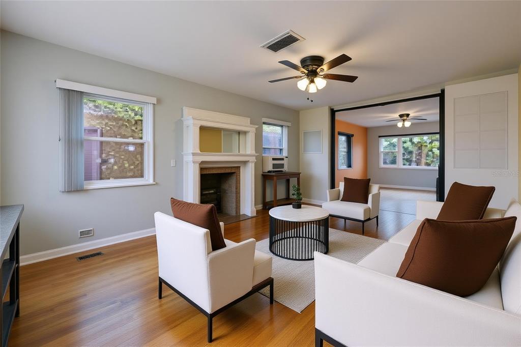 Orlando, Florida, 32805, United States, 3 Bedrooms Bedrooms, ,2 BathroomsBathrooms,Residential,For Sale,1955984