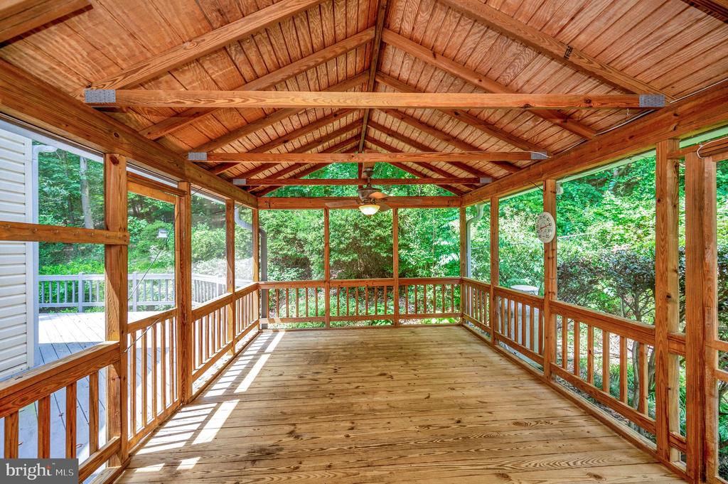 Stafford, Virginia, 22554, United States, 5 Bedrooms Bedrooms, ,4 BathroomsBathrooms,Residential,For Sale,1938309