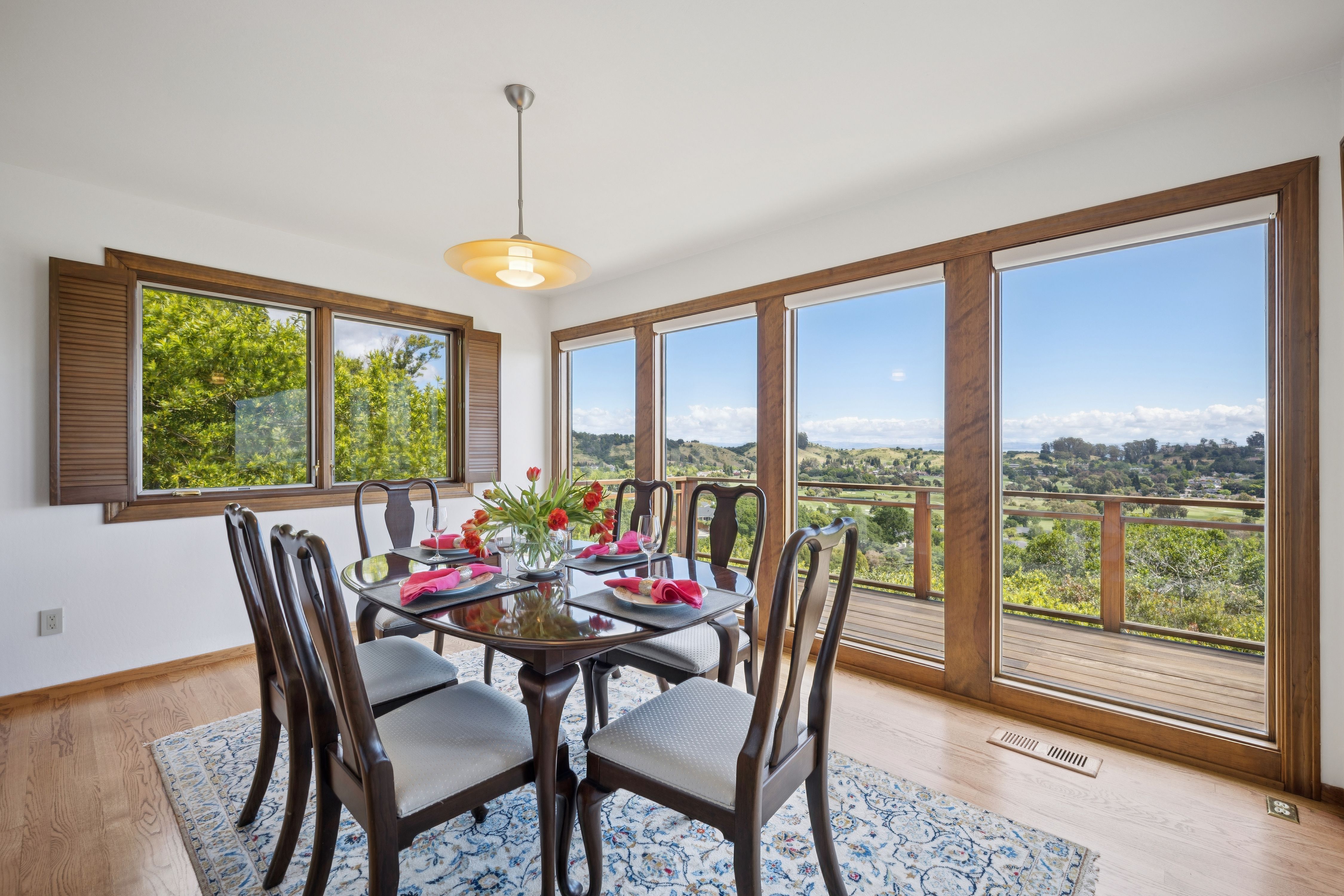  Peacock Gap View Home - 物件實景