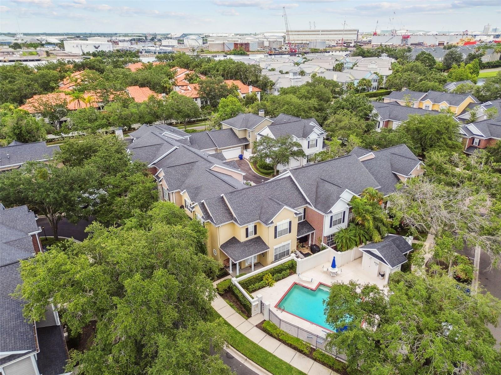 Tampa, Florida, 33602, United States, 4 Bedrooms Bedrooms, ,4 BathroomsBathrooms,Residential,For Sale,1976189