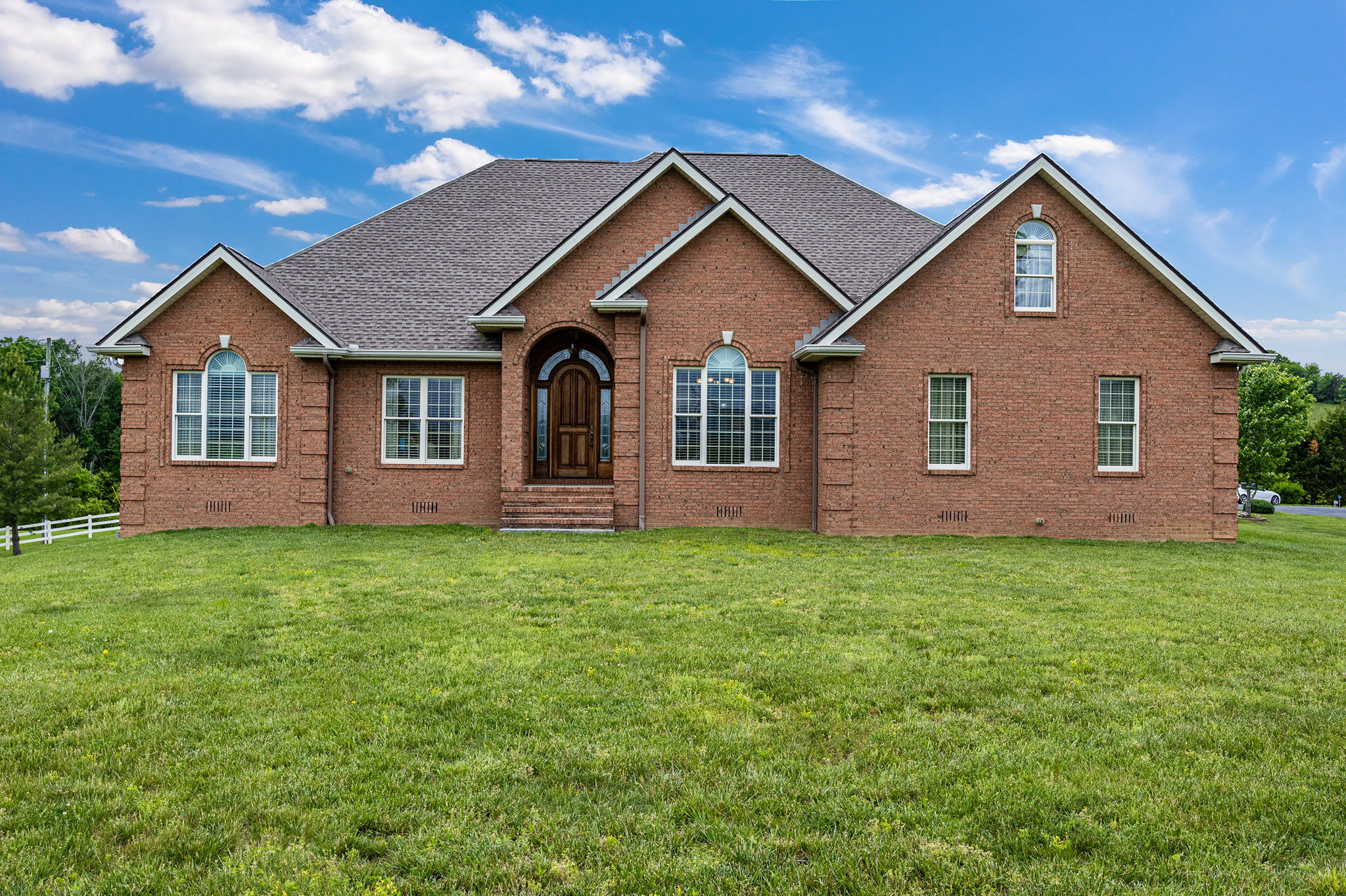 Sevierville, Tennessee, 37876, United States, 3 Bedrooms Bedrooms, ,3 BathroomsBathrooms,Residential,For Sale,1979818