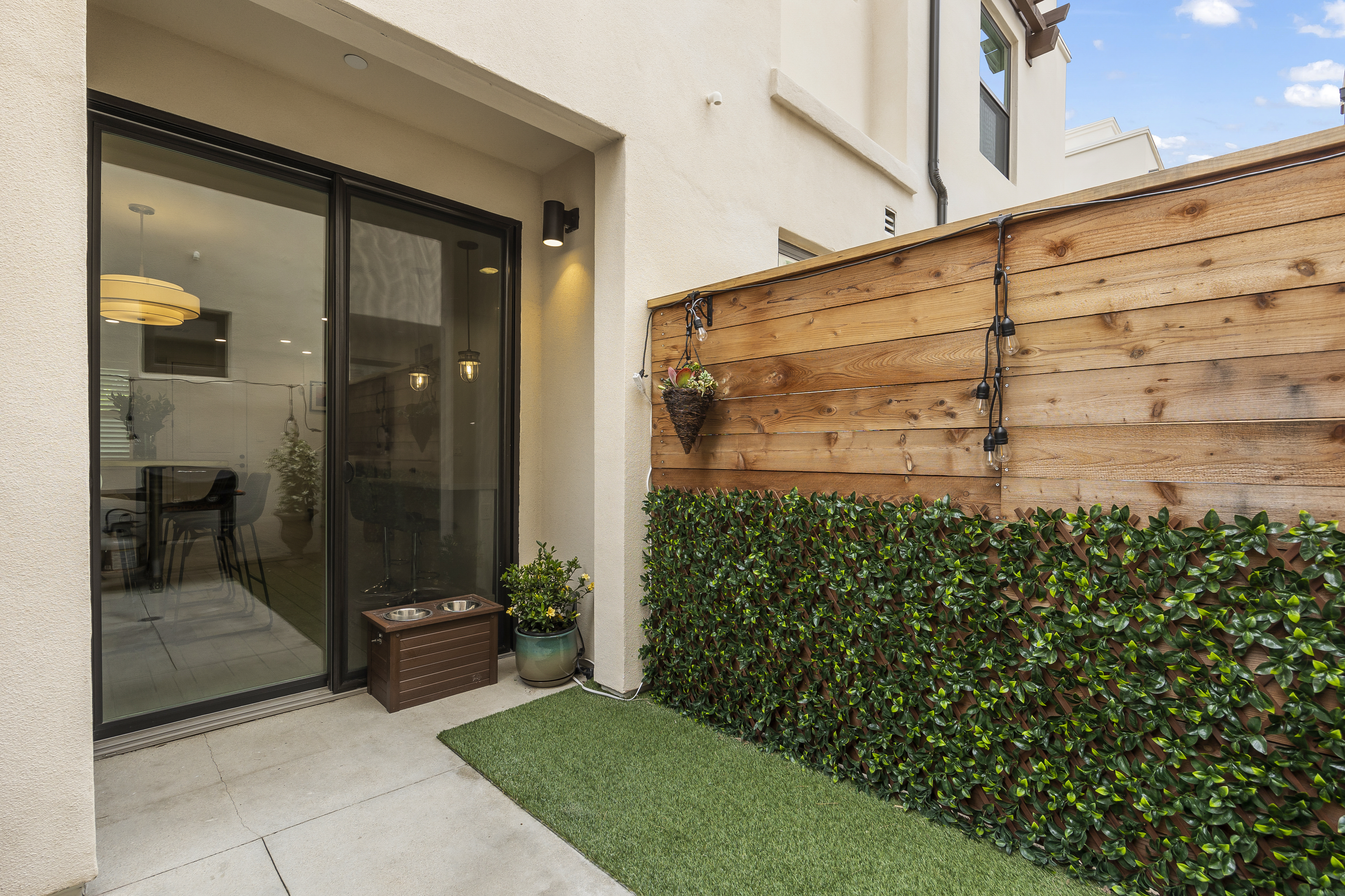  1536 East Thompson Boulevard, Ventura, CA 93001 - 物件實景
