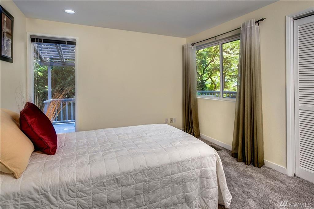 7704 88th PL, Mercer Island, Washington, 98040, United States, 4 Bedrooms Bedrooms, ,4 BathroomsBathrooms,Residential,For Sale,7704 88th PL,1435219