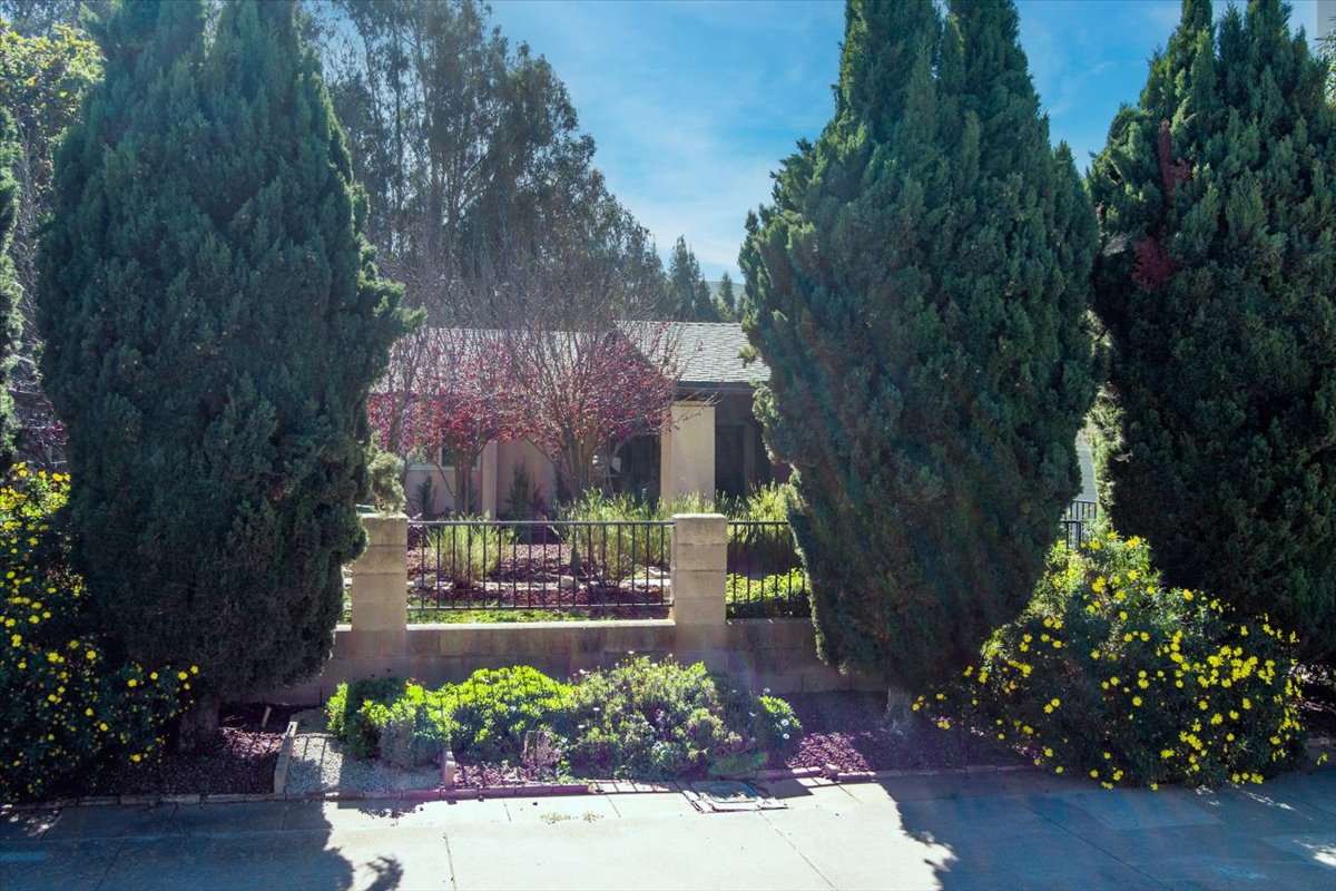 Lompoc, California, 93436, United States, 3 Bedrooms Bedrooms, ,2 BathroomsBathrooms,Residential,For Sale,1991167