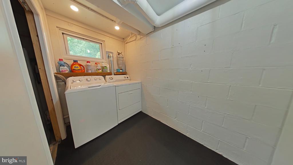 Woodbridge, Virginia, 22193, United States, 3 Bedrooms Bedrooms, ,3 BathroomsBathrooms,Residential,For Sale,1977402