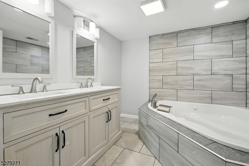 Kenilworth Boro, New Jersey, 07033-2046, United States, 3 Bedrooms Bedrooms, ,3 BathroomsBathrooms,Residential,For Sale,1977476