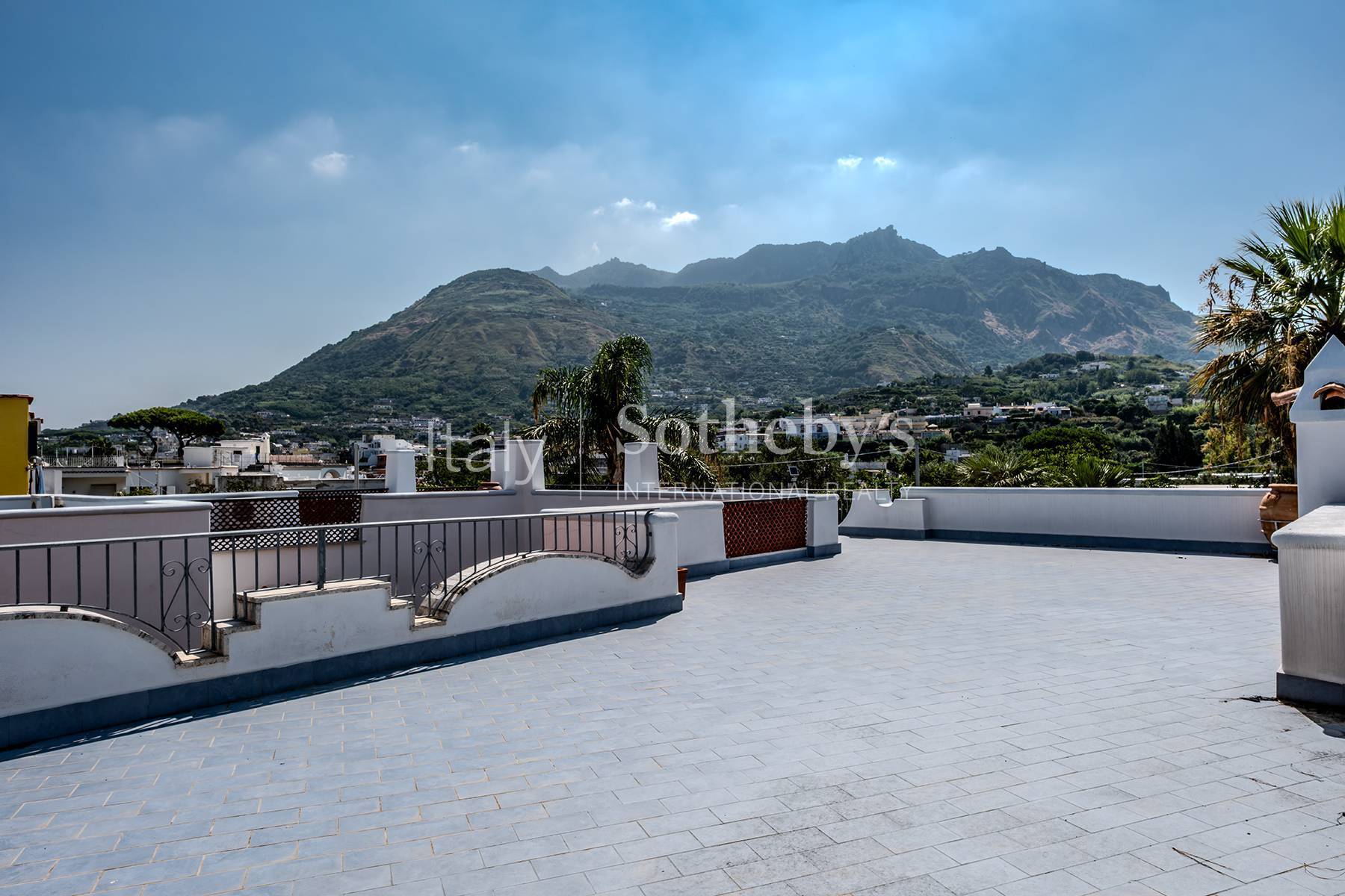  Prestigious villa with swimming pool in the heart of Forio - 物件實景