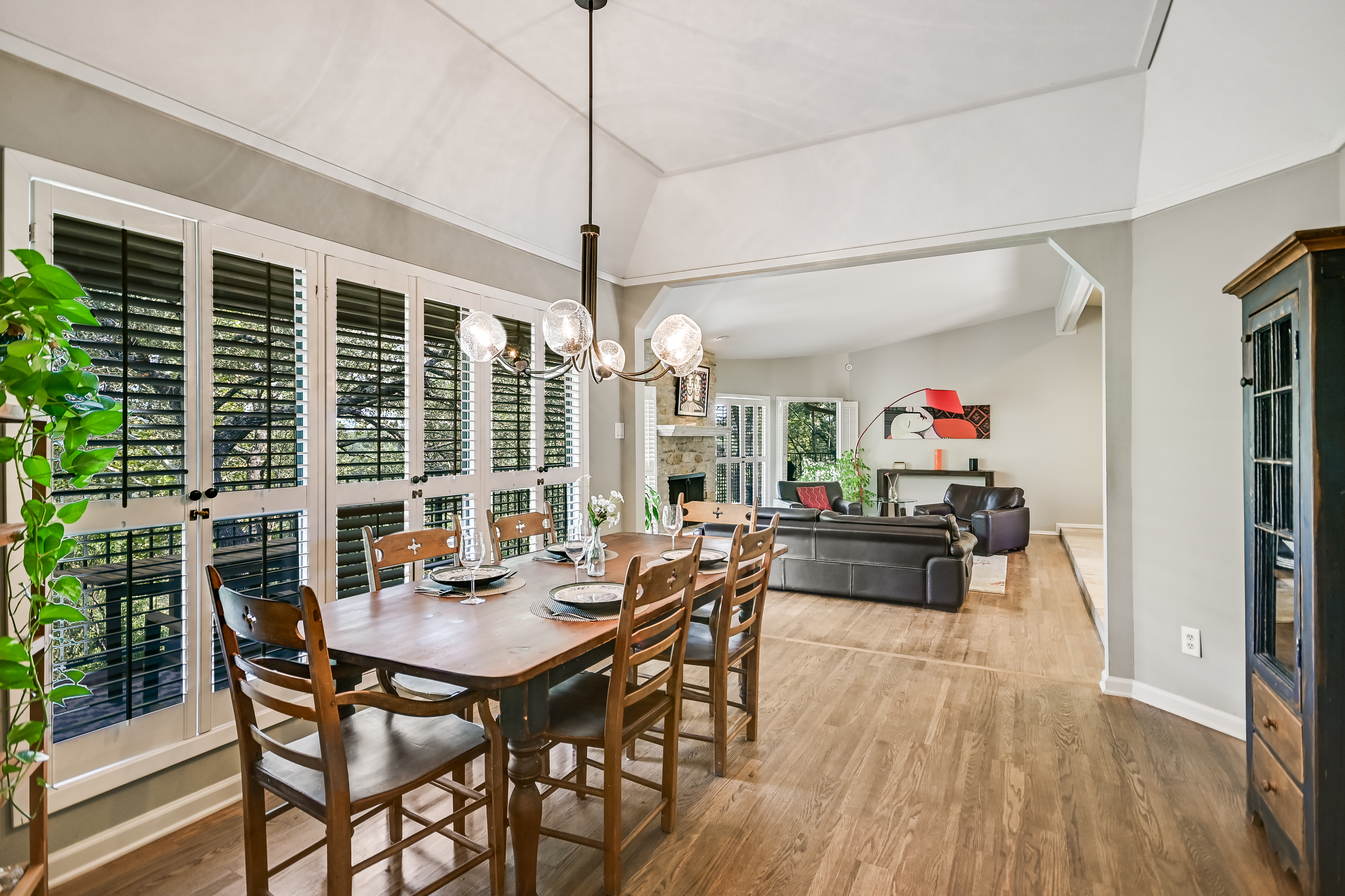  JUST LISTED - Treetop living in Lost Creek - 物件實景