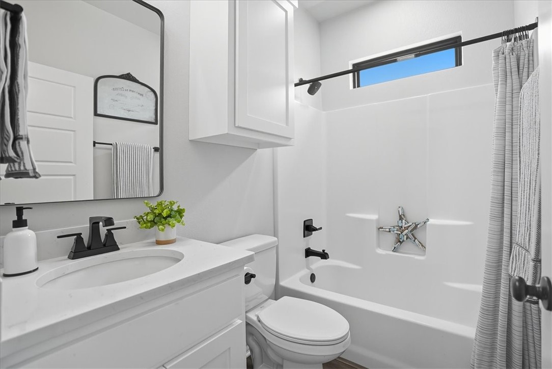 Alice, Texas, 78332, United States, 3 Bedrooms Bedrooms, ,2 BathroomsBathrooms,Residential,For Sale,1995593