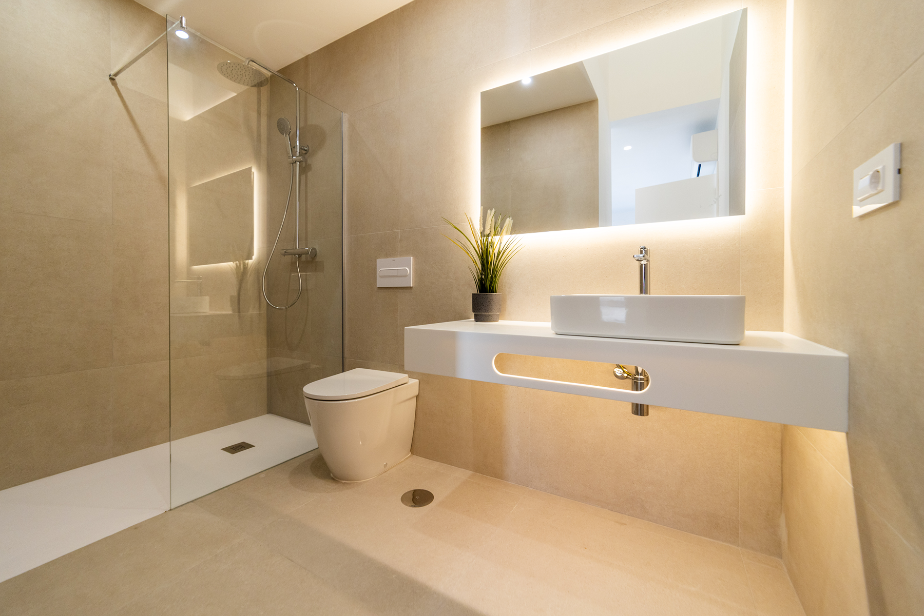  Contemporary Villa for Sale in El Médano, South Tenerife - 物件實景