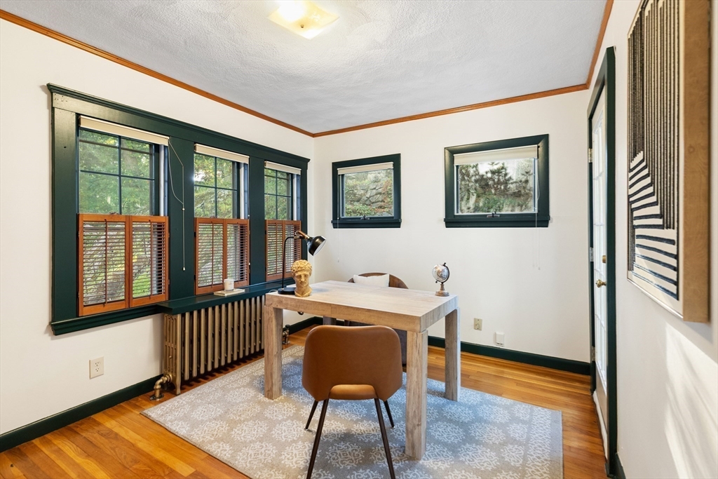 Malden, Massachusetts, 02148, United States, 3 Bedrooms Bedrooms, ,2 BathroomsBathrooms,Residential,For Sale,1942894