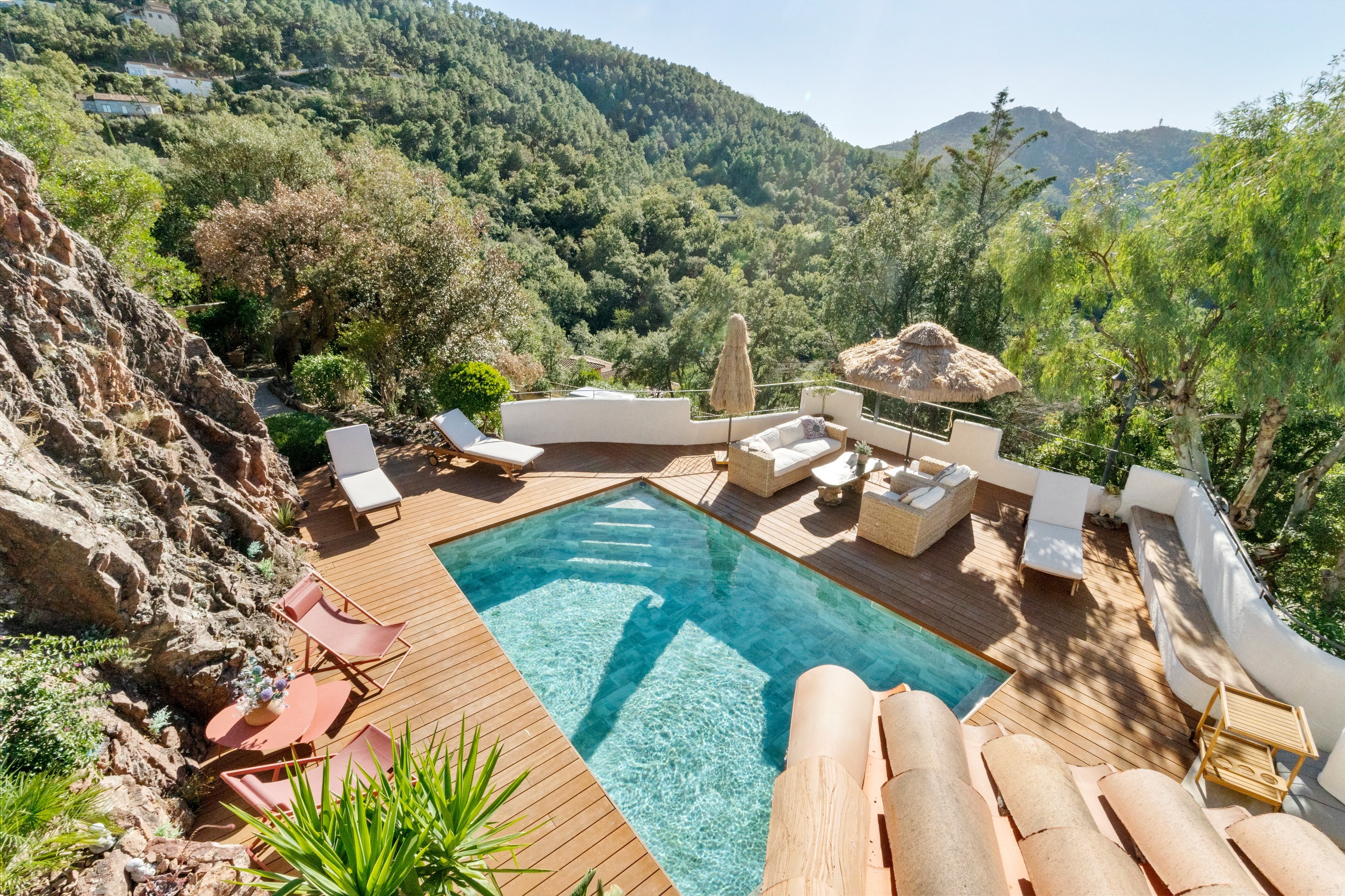  Contemporary Provençal villa for sale near Fréjus and Cannes – Secure estate wi… - 物件實景