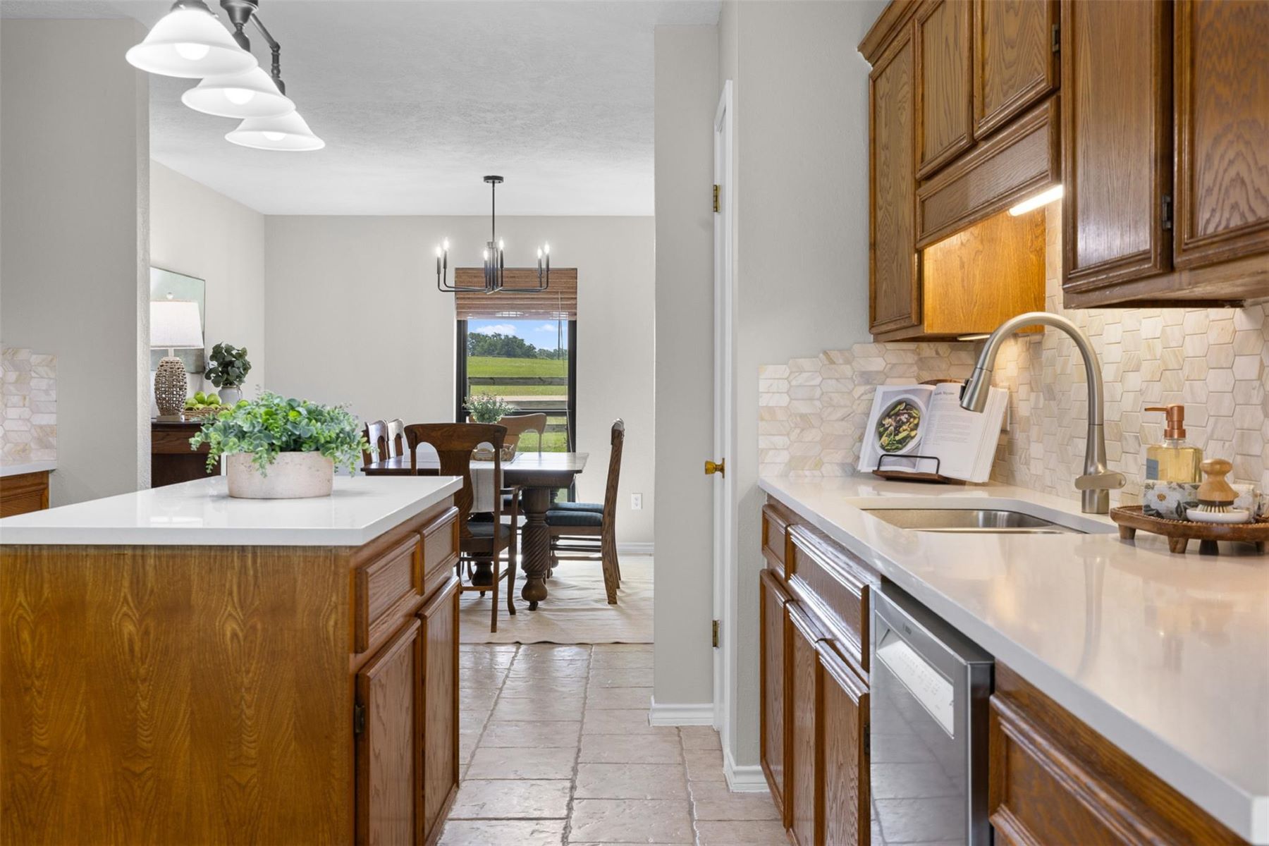  1016 County Road 306, Rockdale, TX 76567 - 物件實景