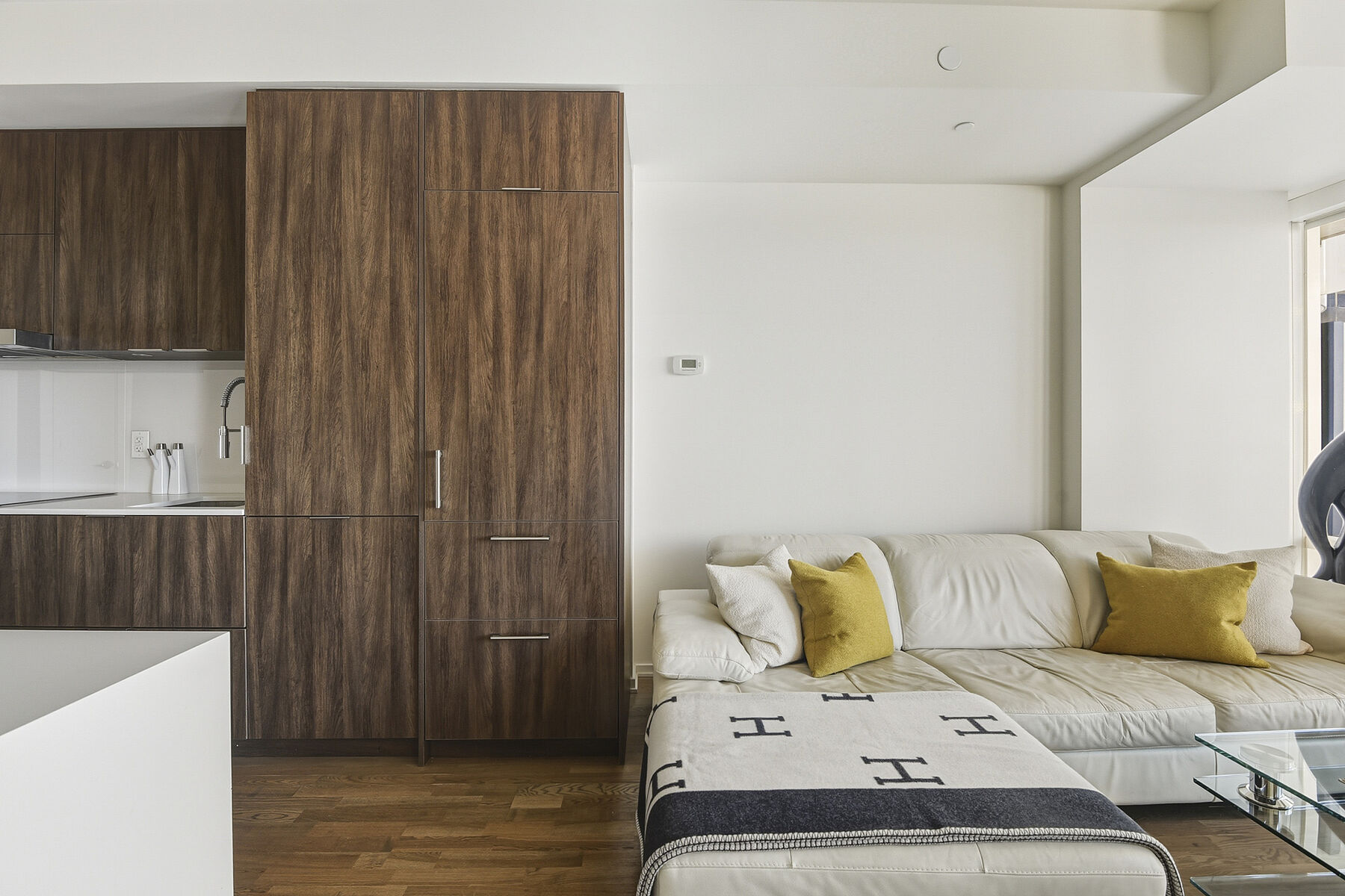  One Bloor - 物件實景