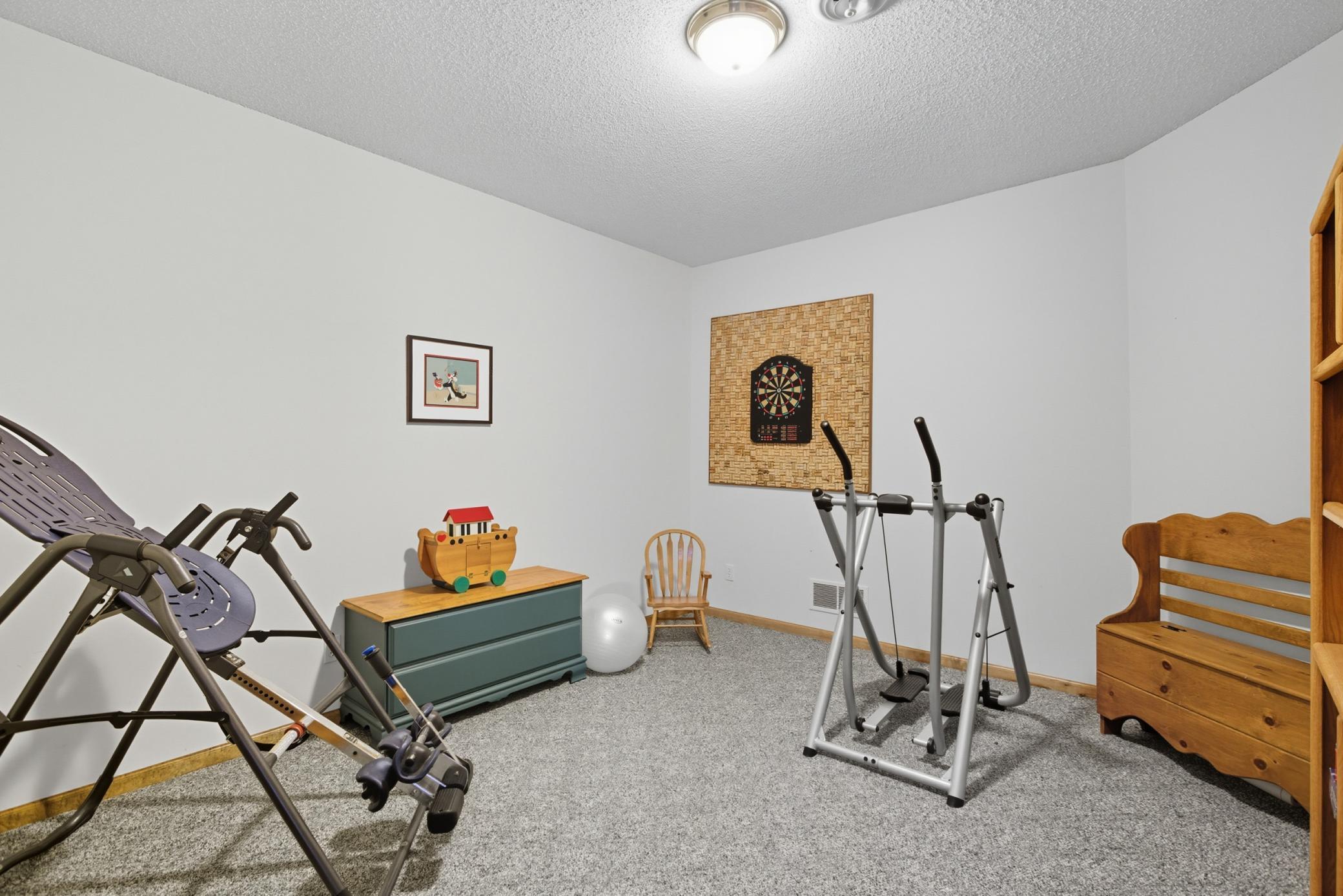 Plymouth, Minnesota, 55446, United States, 3 Bedrooms Bedrooms, ,2 BathroomsBathrooms,Residential,For Sale,1957891