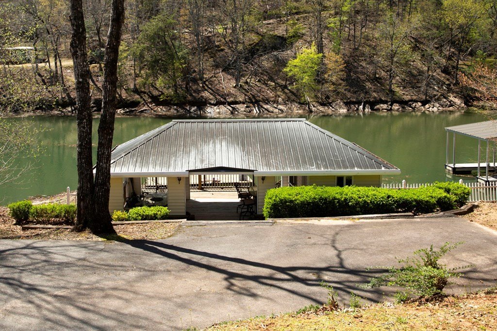 Hayesville, North Carolina, 28904, United States, 4 Bedrooms Bedrooms, ,4 BathroomsBathrooms,Residential,For Sale,1758392