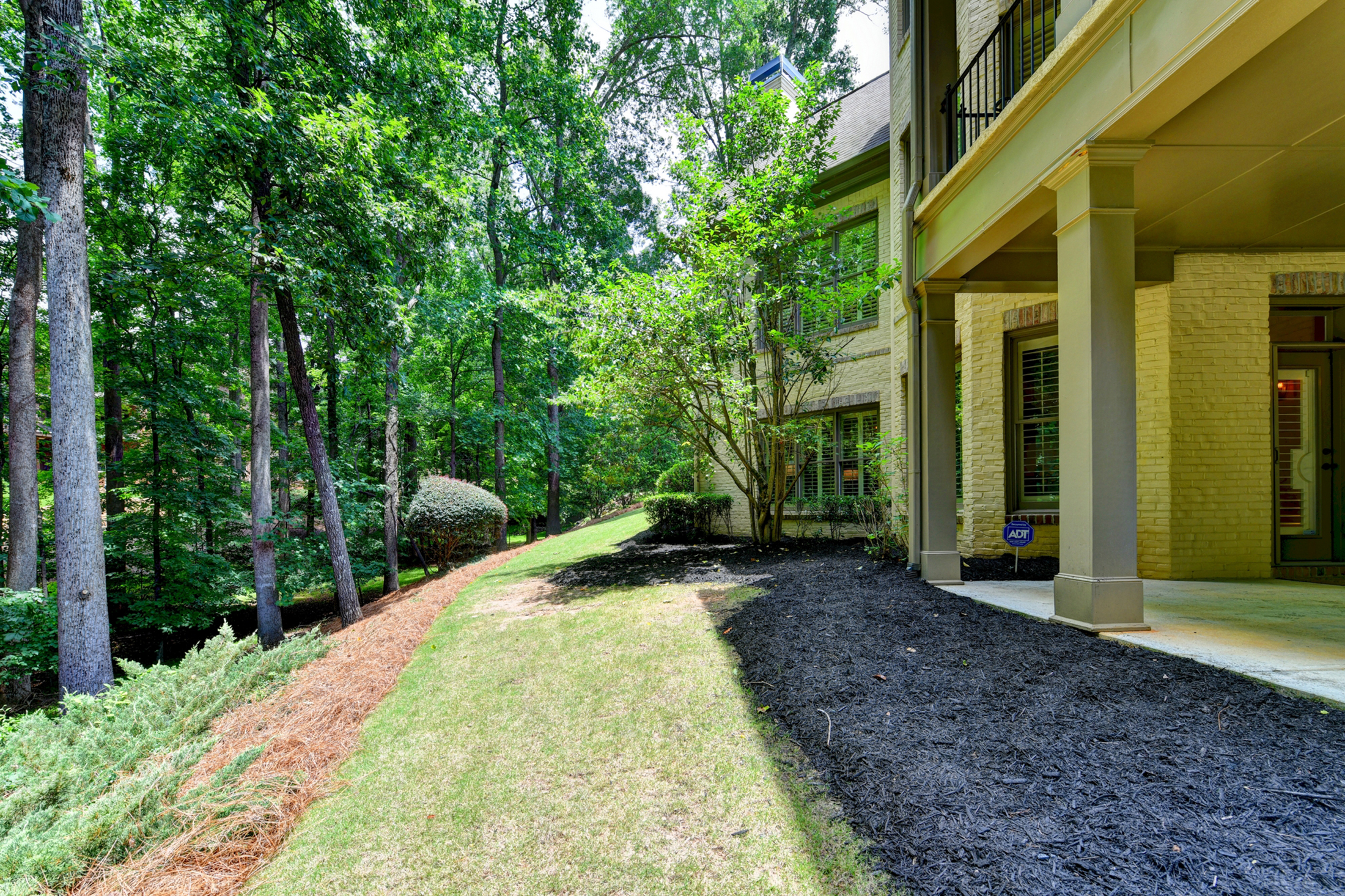  Nestled On A Quiet Cul-De-Sac In South Forsyth’s Most Sought-After Communities - 物件實景