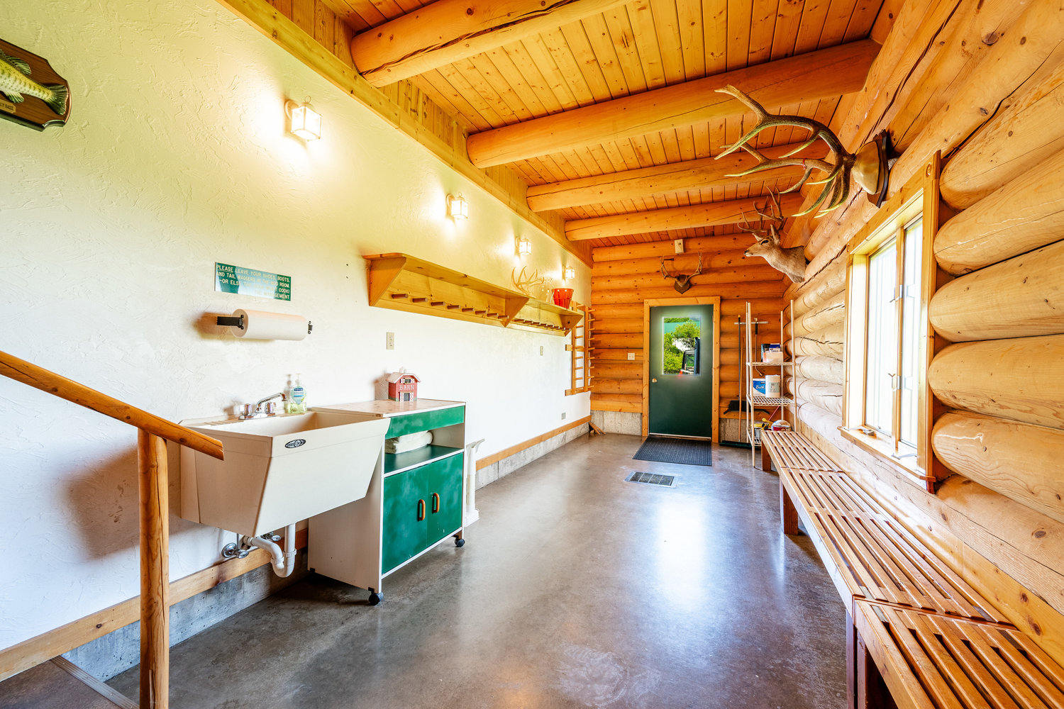Big Horn, Wyoming, 82833, United States, ,Residential,For Sale,1887054