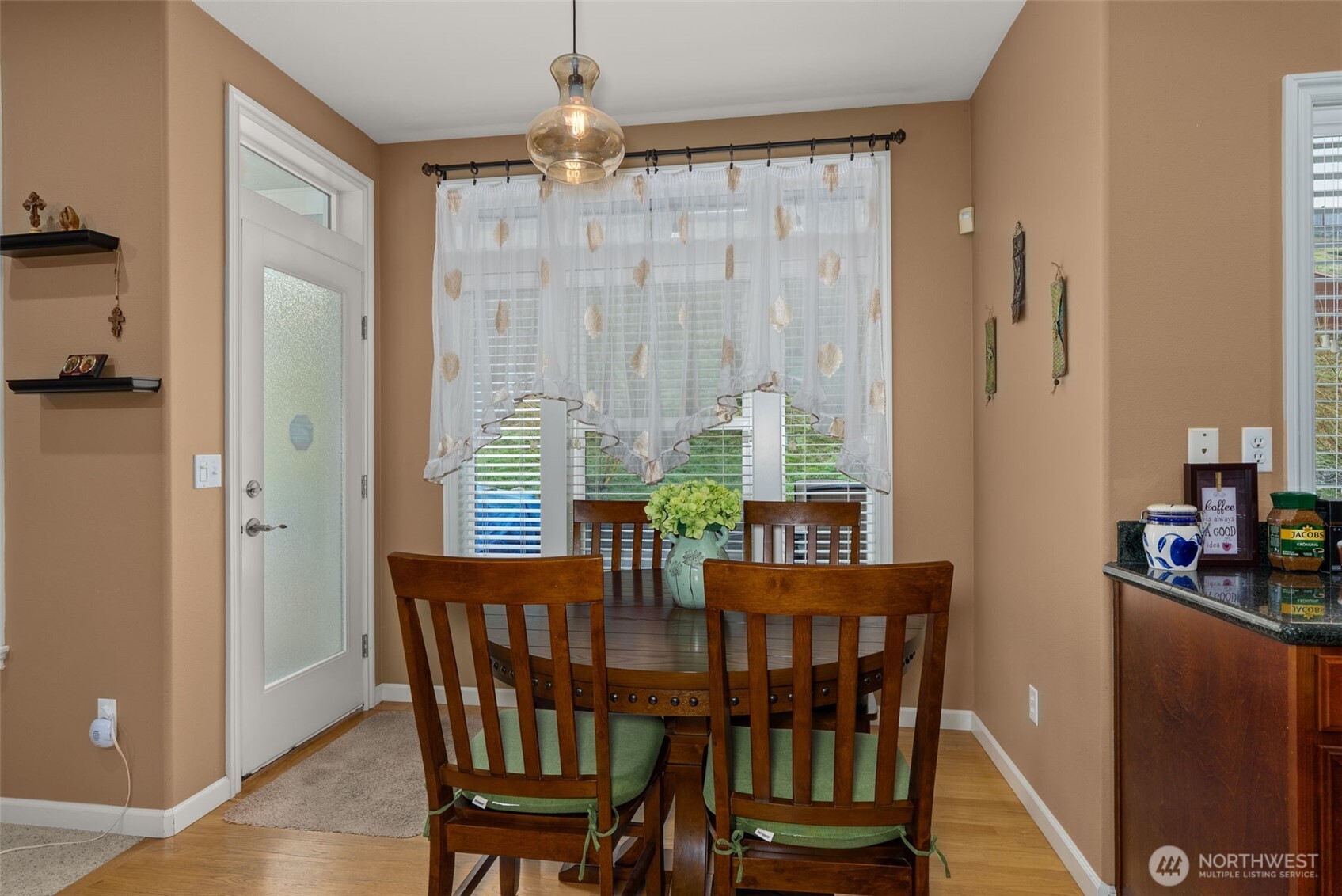 Olympia, Washington, 98513, United States, 3 Bedrooms Bedrooms, ,3 BathroomsBathrooms,Residential,For Sale,2012121