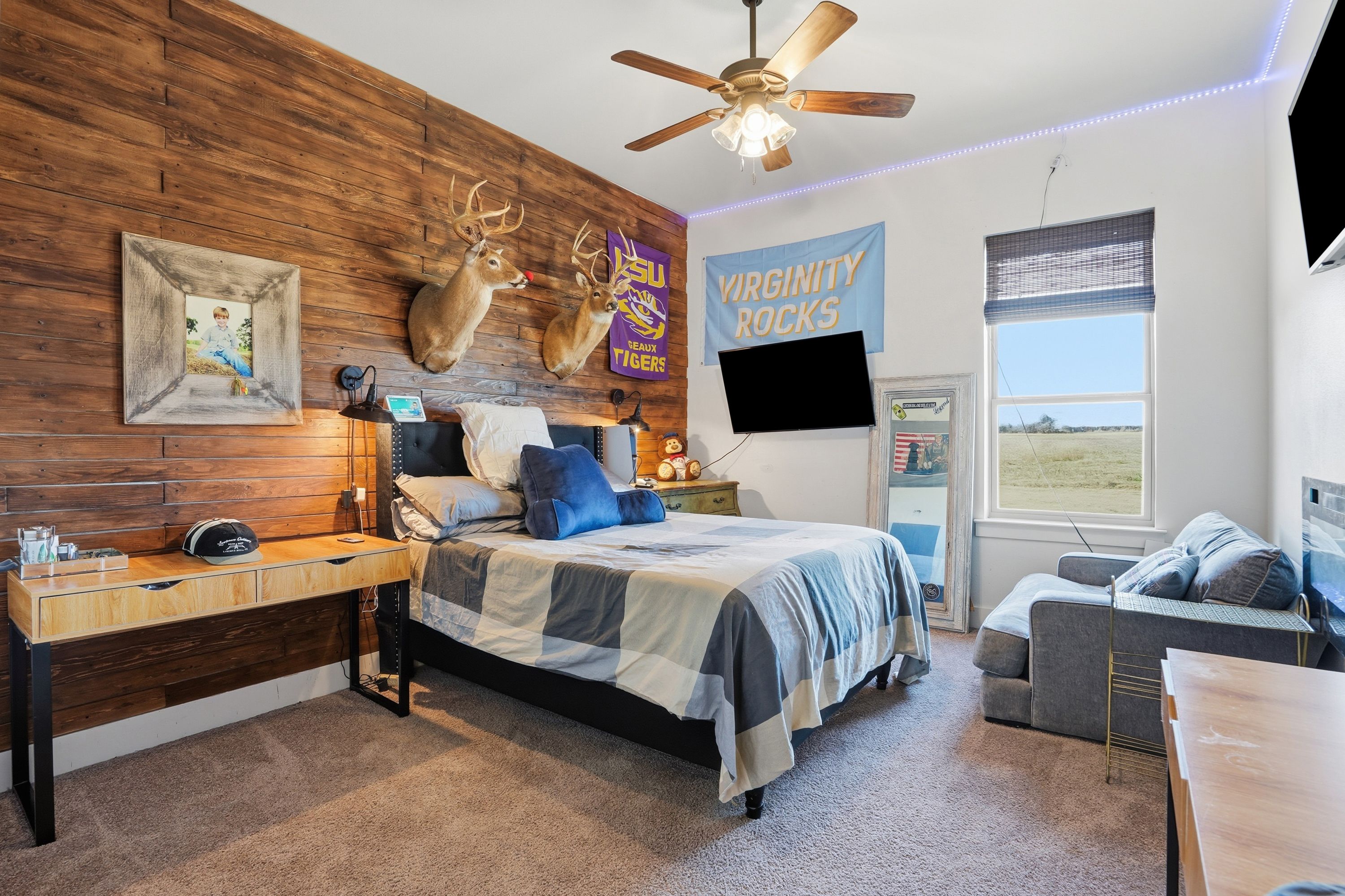  a private gated retreat where  luxury meets texas tranquility - 物件實景