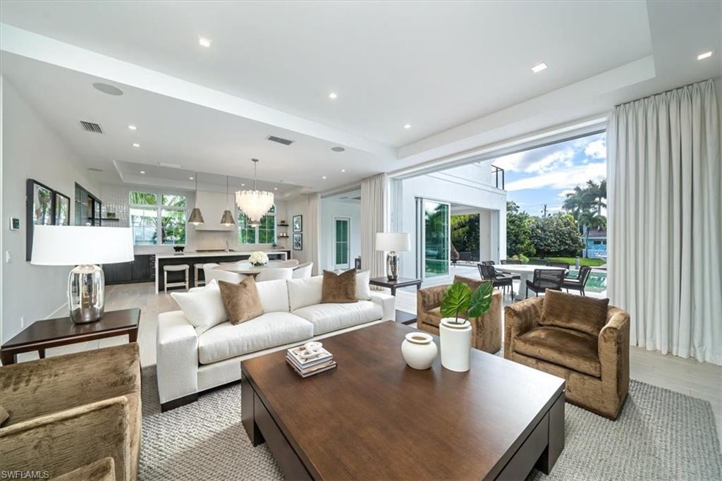 Naples, Florida, 34102, United States, 4 Bedrooms Bedrooms, ,6 BathroomsBathrooms,Residential,For Sale,1908699