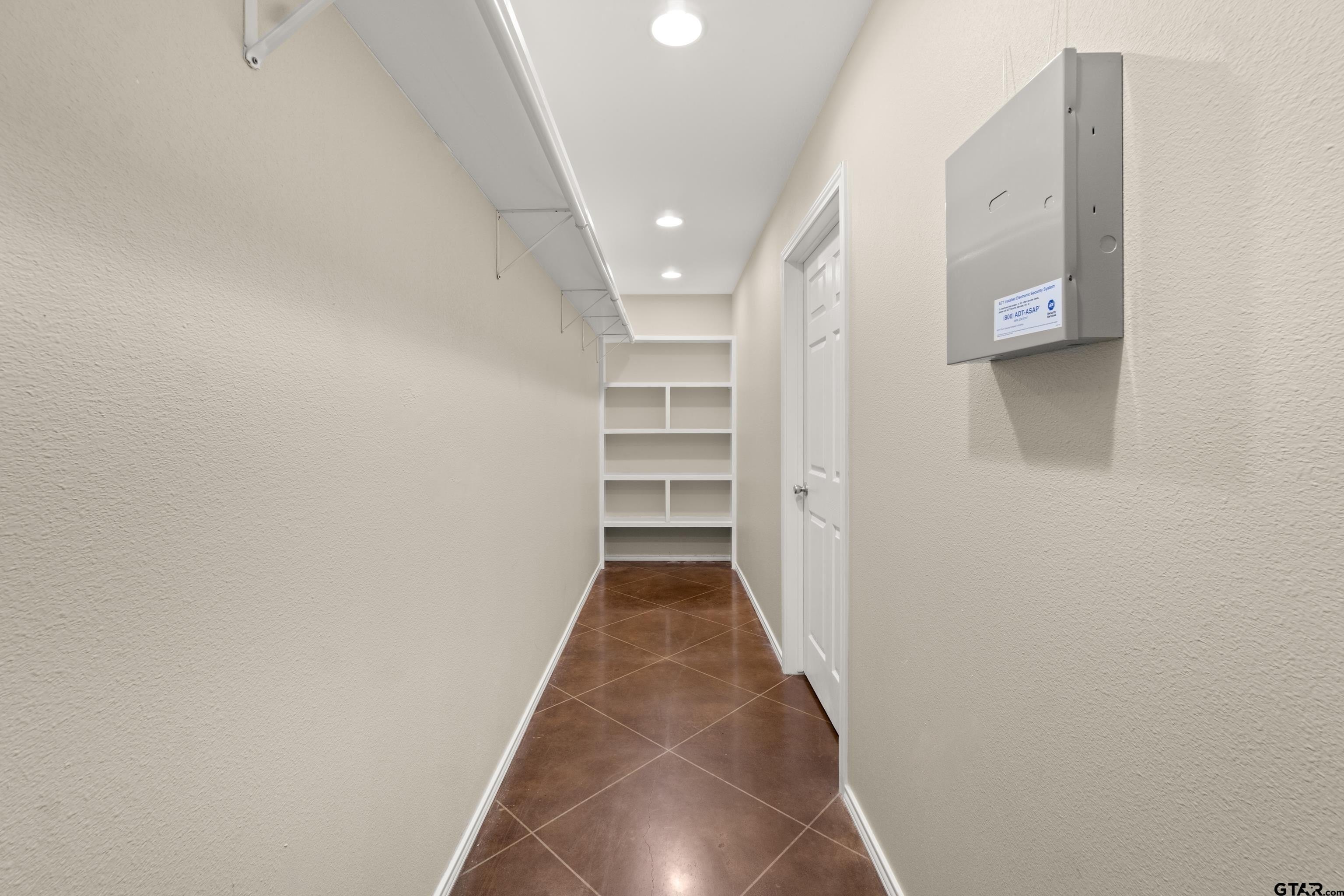 Pittsburg, Texas, 75686, United States, 5 Bedrooms Bedrooms, ,2 BathroomsBathrooms,Residential,For Sale,1998709