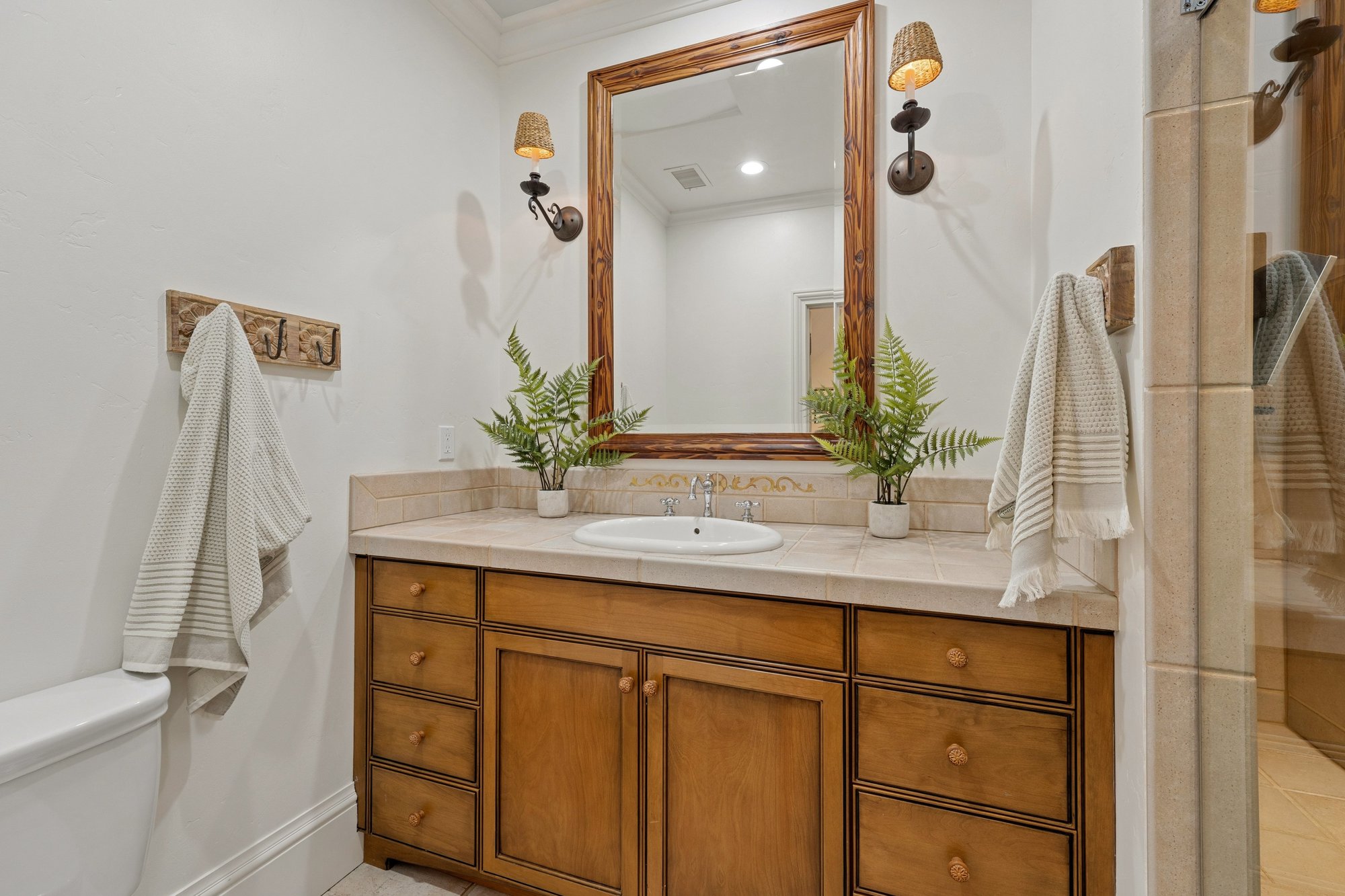  Timeless Elegance in Lower Hillsborough - 物件實景