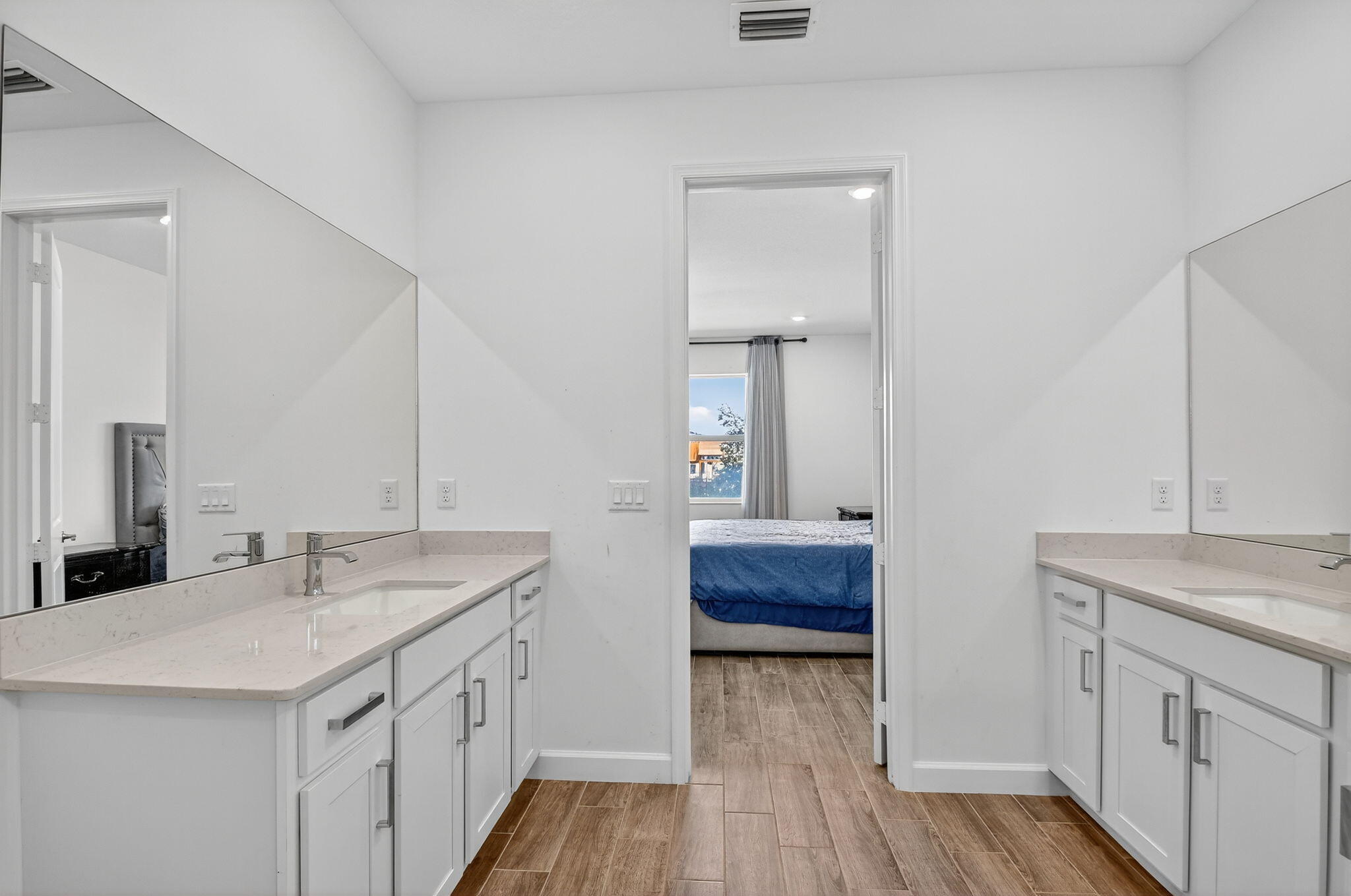 Loxahatchee, Florida, 33470, United States, 5 Bedrooms Bedrooms, ,4 BathroomsBathrooms,Residential,For Sale,1988065