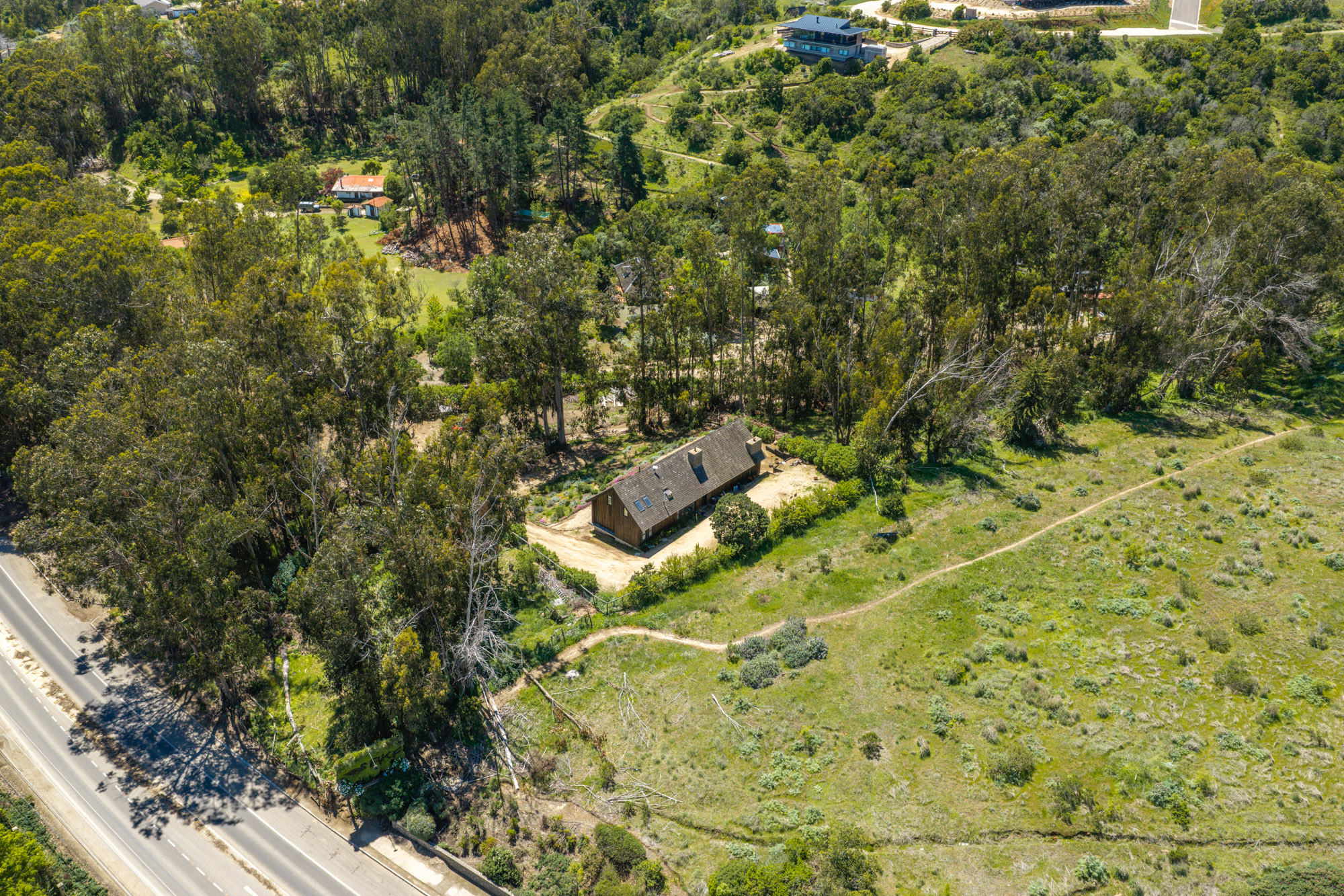  Barn-Style Home in Cachagua - 物件實景