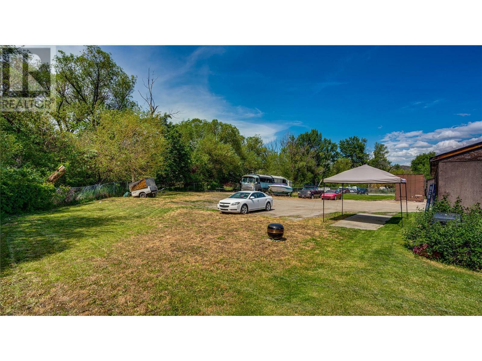 VERNON, British Columbia, V1T 7P8, CA, 8 Bedrooms Bedrooms, ,4 BathroomsBathrooms,Residential,For Sale,1837087