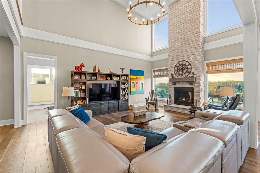 Venetia, Pennsylvania, 15367, United States, 5 Bedrooms Bedrooms, ,6 BathroomsBathrooms,Residential,For Sale,2001561