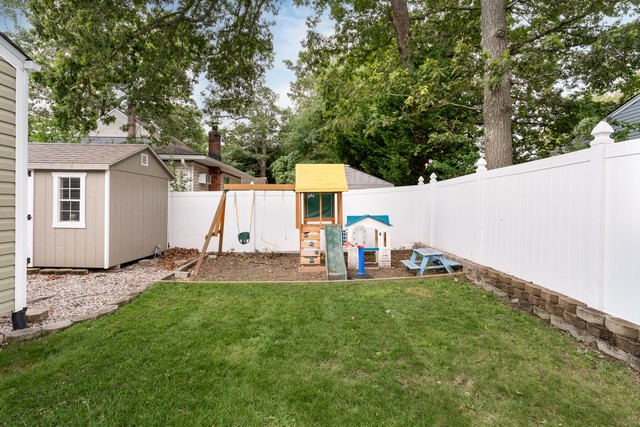 Sound Beach, New York, 11789, United States, 3 Bedrooms Bedrooms, ,2 BathroomsBathrooms,Residential,For Sale,1926183