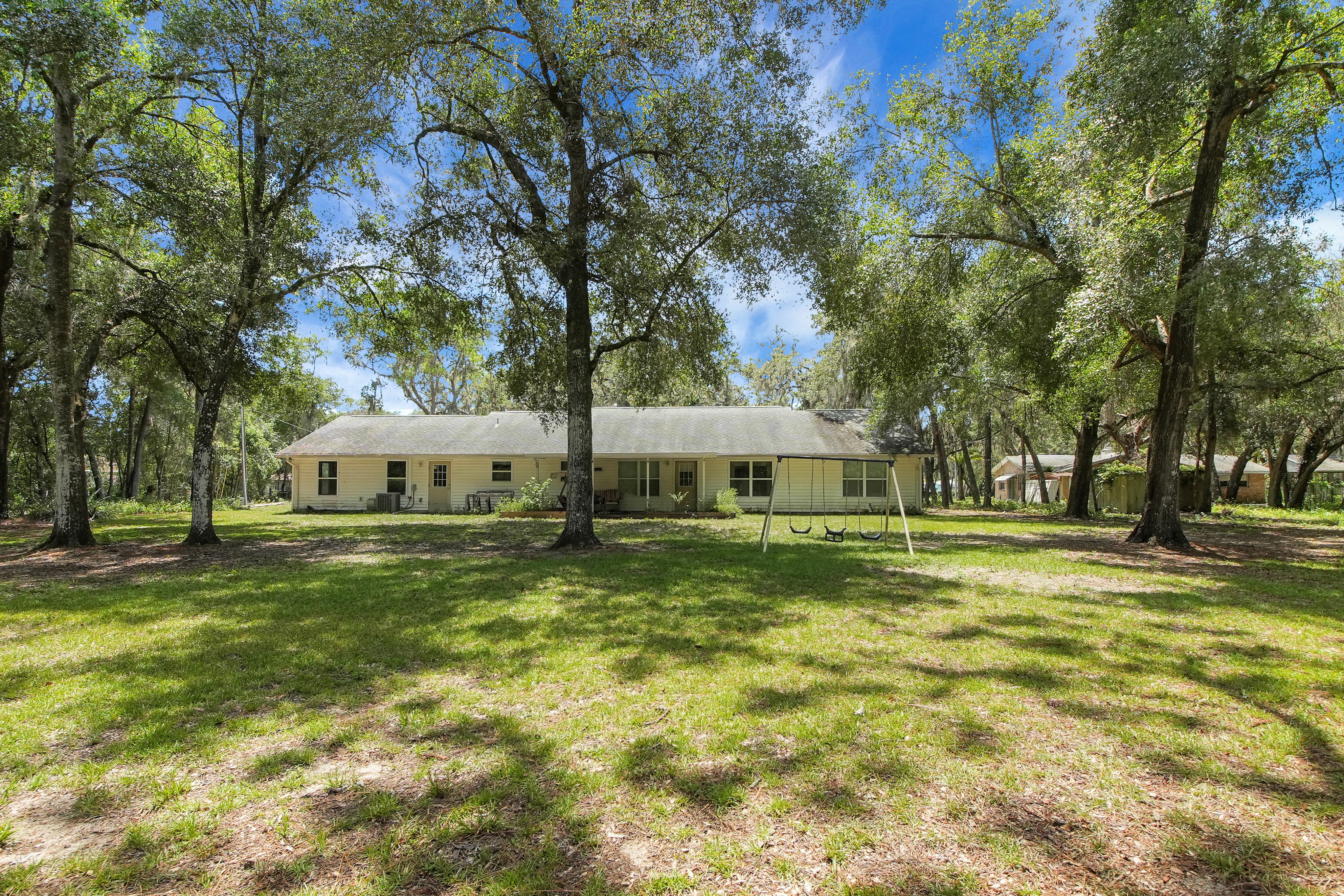 Lady Lake, Florida, 32159, United States, 6 Bedrooms Bedrooms, ,5 BathroomsBathrooms,Residential,For Sale,1921819