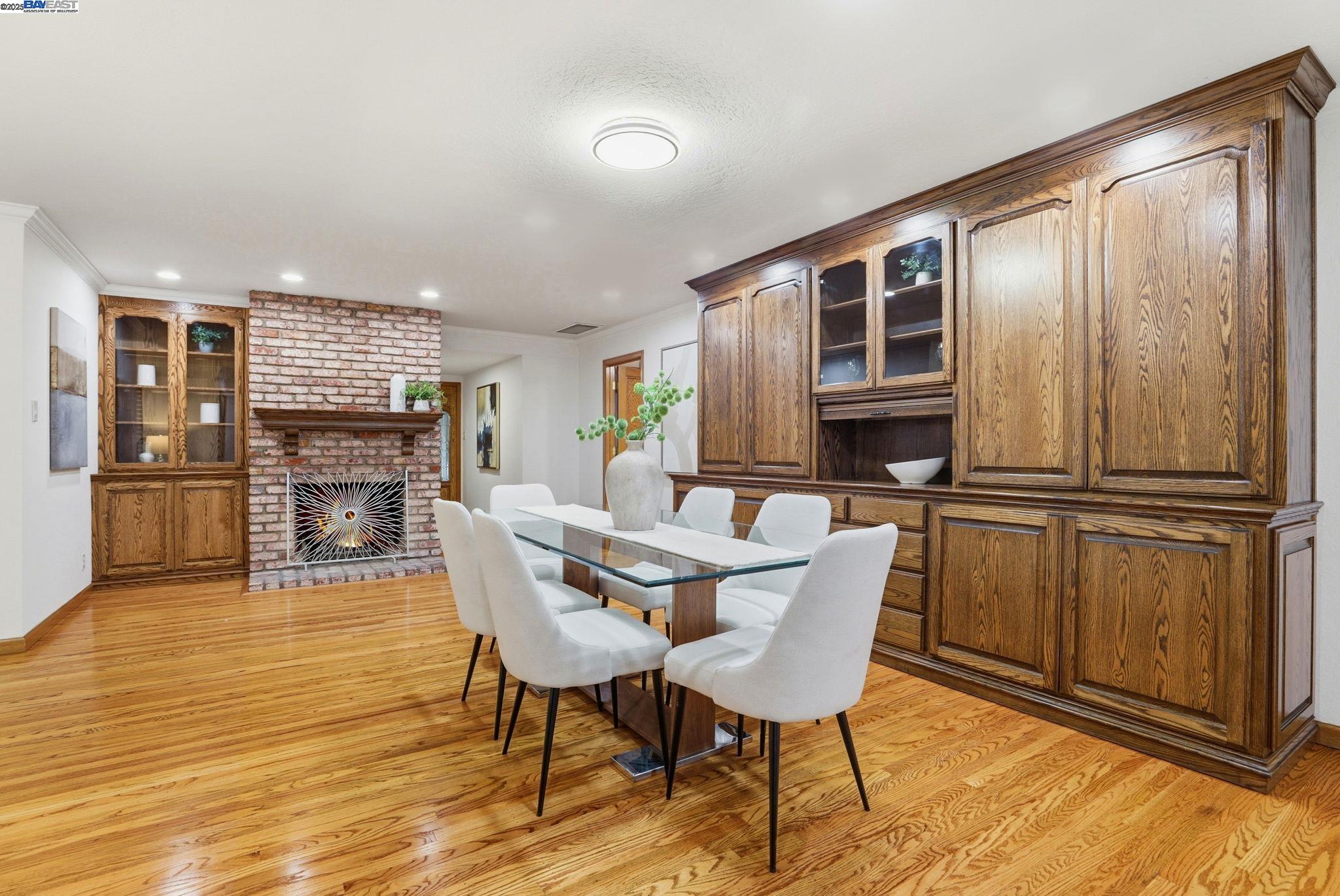 Fremont, California, 94536, United States, 3 Bedrooms Bedrooms, ,2 BathroomsBathrooms,Residential,For Sale,1992910