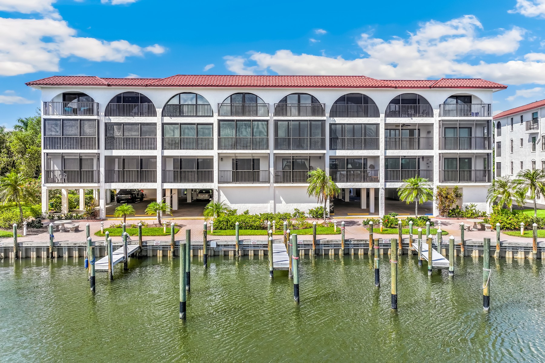  950 Palm Avenue Unit #304 - 物件實景