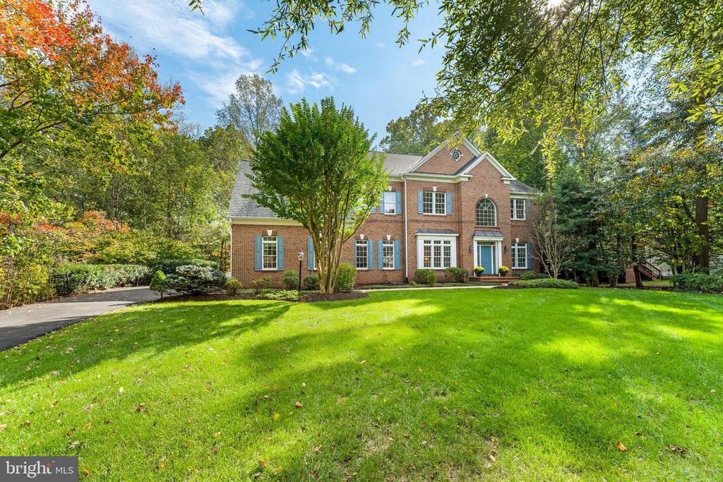 Fairfax, Virginia, 22033, United States, 6 Bedrooms Bedrooms, ,6 BathroomsBathrooms,Residential,For Sale,1973786