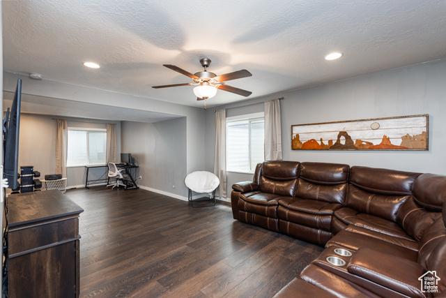 Bluffdale, Utah, 84065, United States, 4 Bedrooms Bedrooms, ,4 BathroomsBathrooms,Residential,For Sale,1928553