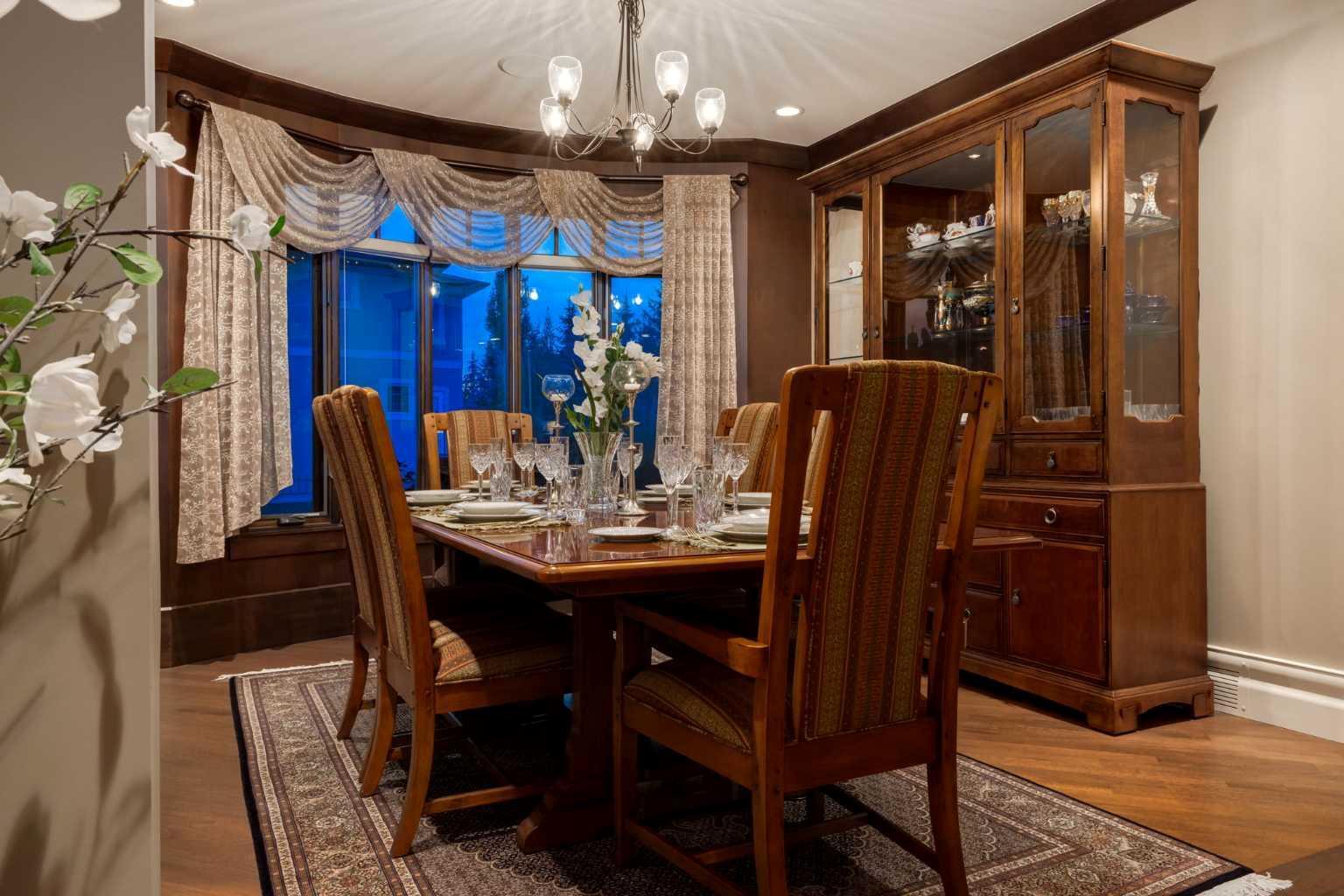 CALGARY, Alberta, T3H 5M3, CA, 5 Bedrooms Bedrooms, ,8 BathroomsBathrooms,Residential,For Sale,1988297