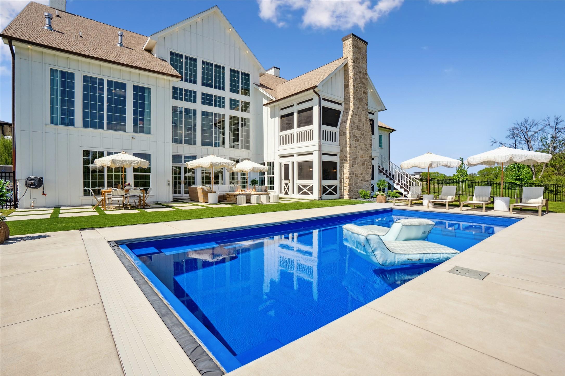 Clive, Iowa, 50325, United States, 5 Bedrooms Bedrooms, ,4 BathroomsBathrooms,Residential,For Sale,1830181