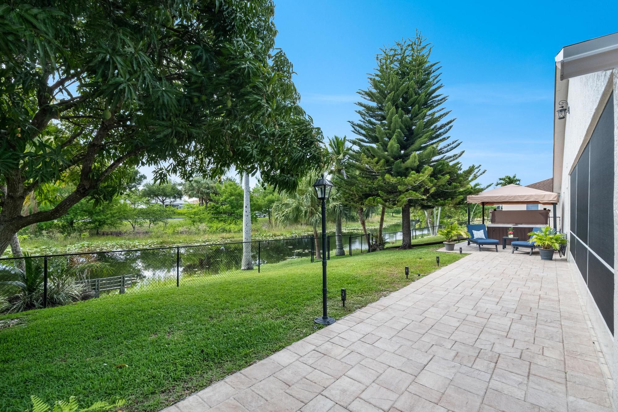  1128 Hatteras Circle, Greenacres, FL, 33413 - 物件實景
