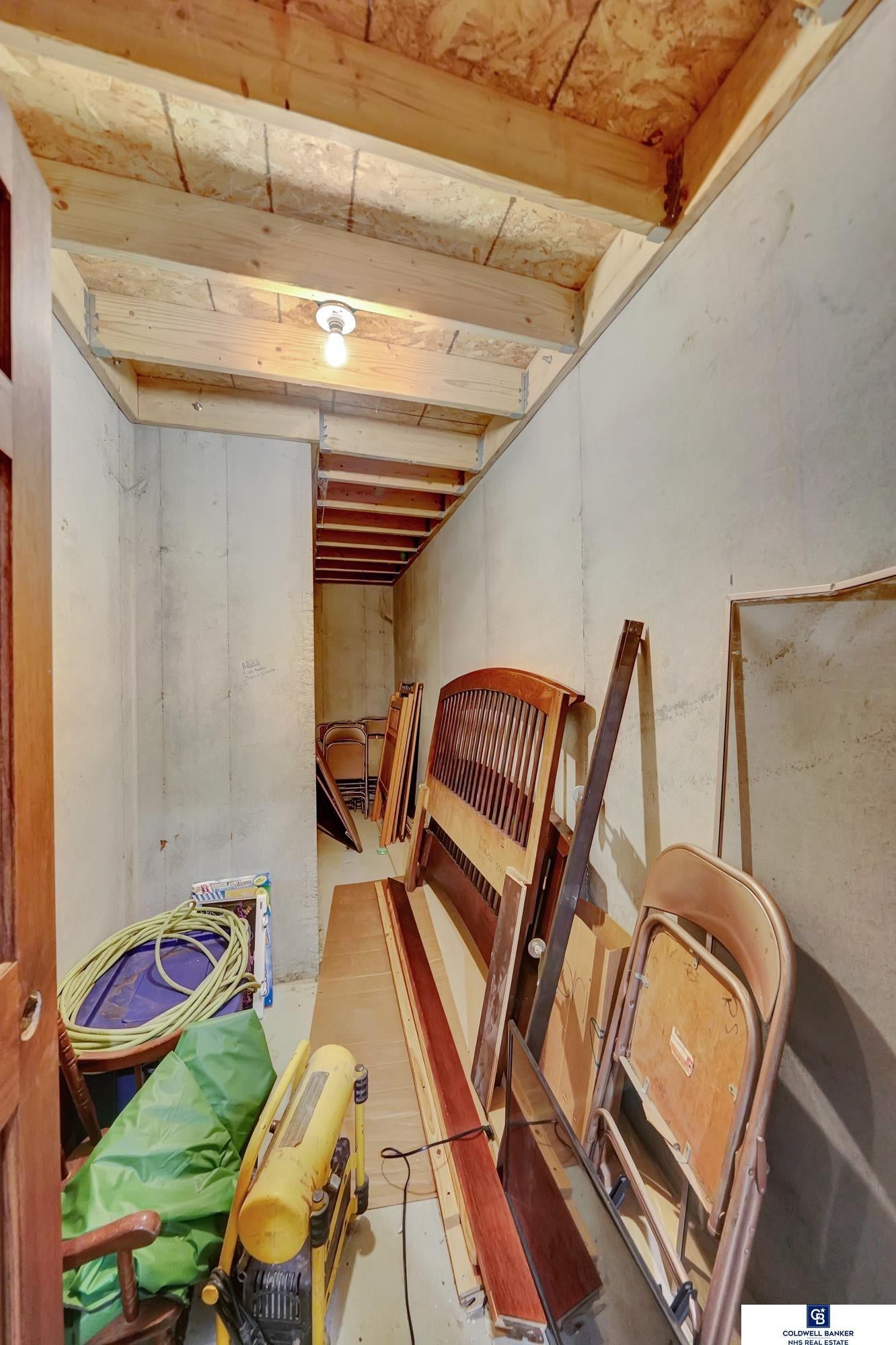Garland, Nebraska, 68360-9322, United States, 4 Bedrooms Bedrooms, ,3 BathroomsBathrooms,Residential,For Sale,1898978