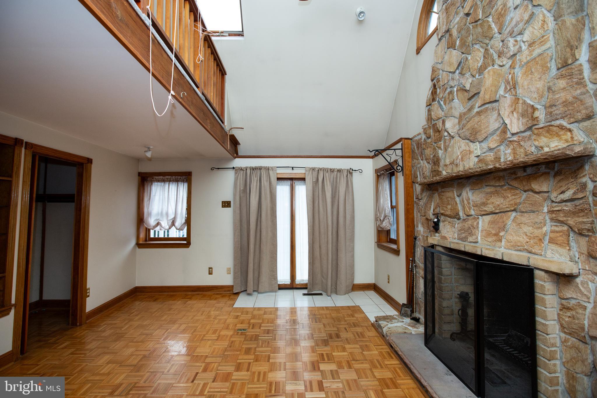 GLENSIDE, Pennsylvania, 19038, United States, 3 Bedrooms Bedrooms, ,3 BathroomsBathrooms,Residential,For Sale,2006101