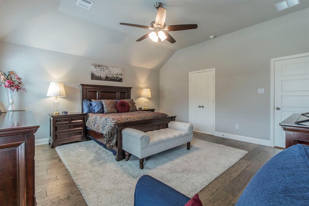 Waxahachie, Texas, 75165, United States, 4 Bedrooms Bedrooms, ,3 BathroomsBathrooms,Residential,For Sale,1920733