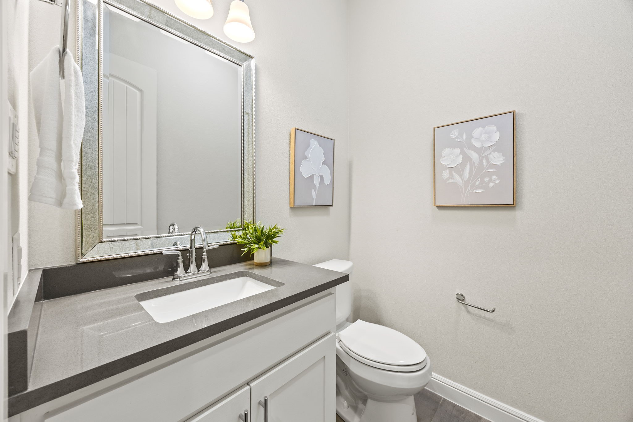 Fort Worth, Texas, 76107, United States, 3 Bedrooms Bedrooms, ,3 BathroomsBathrooms,Residential,For Sale,1927265